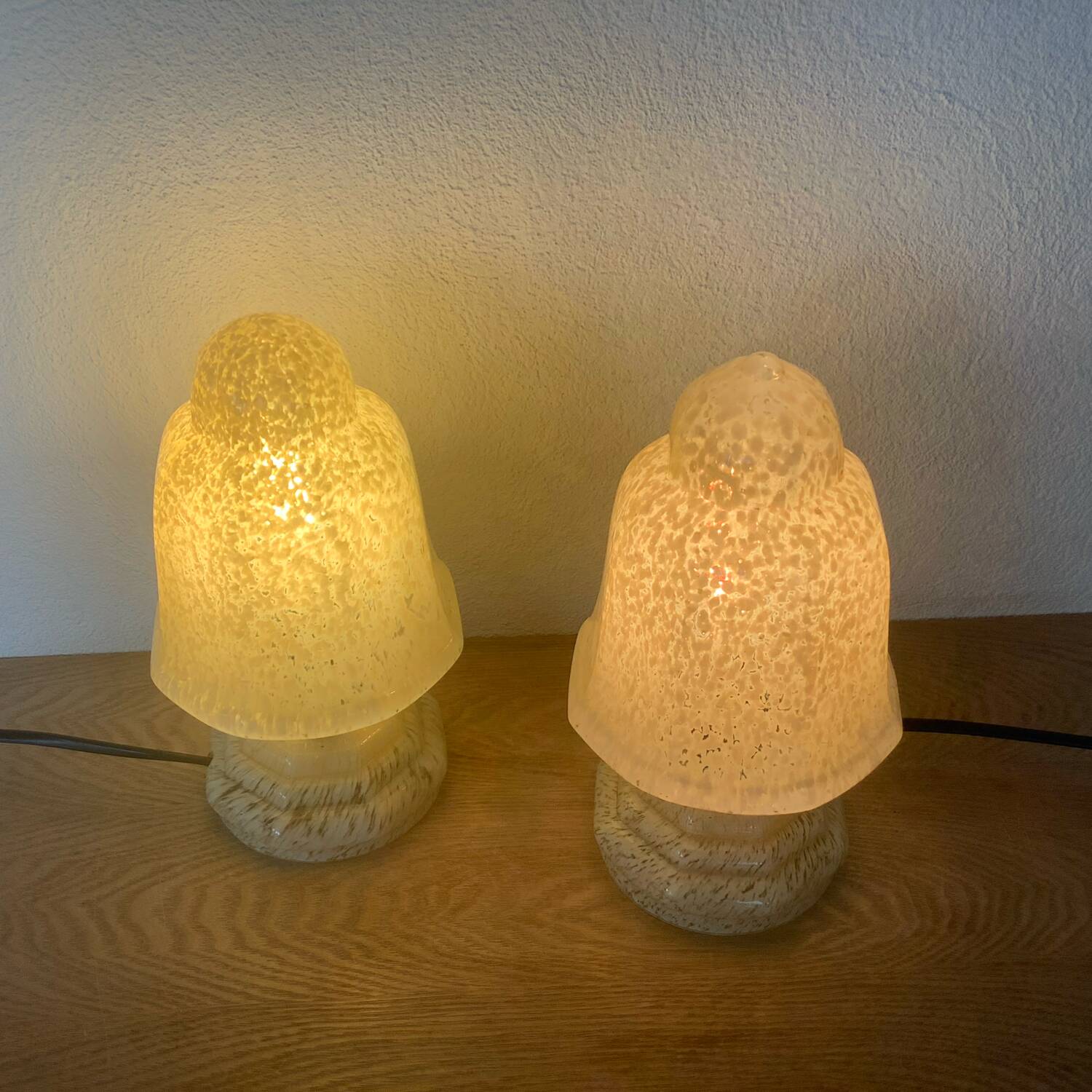 2 Art Deco Globe Lamps in Yellow Clichy Glass.