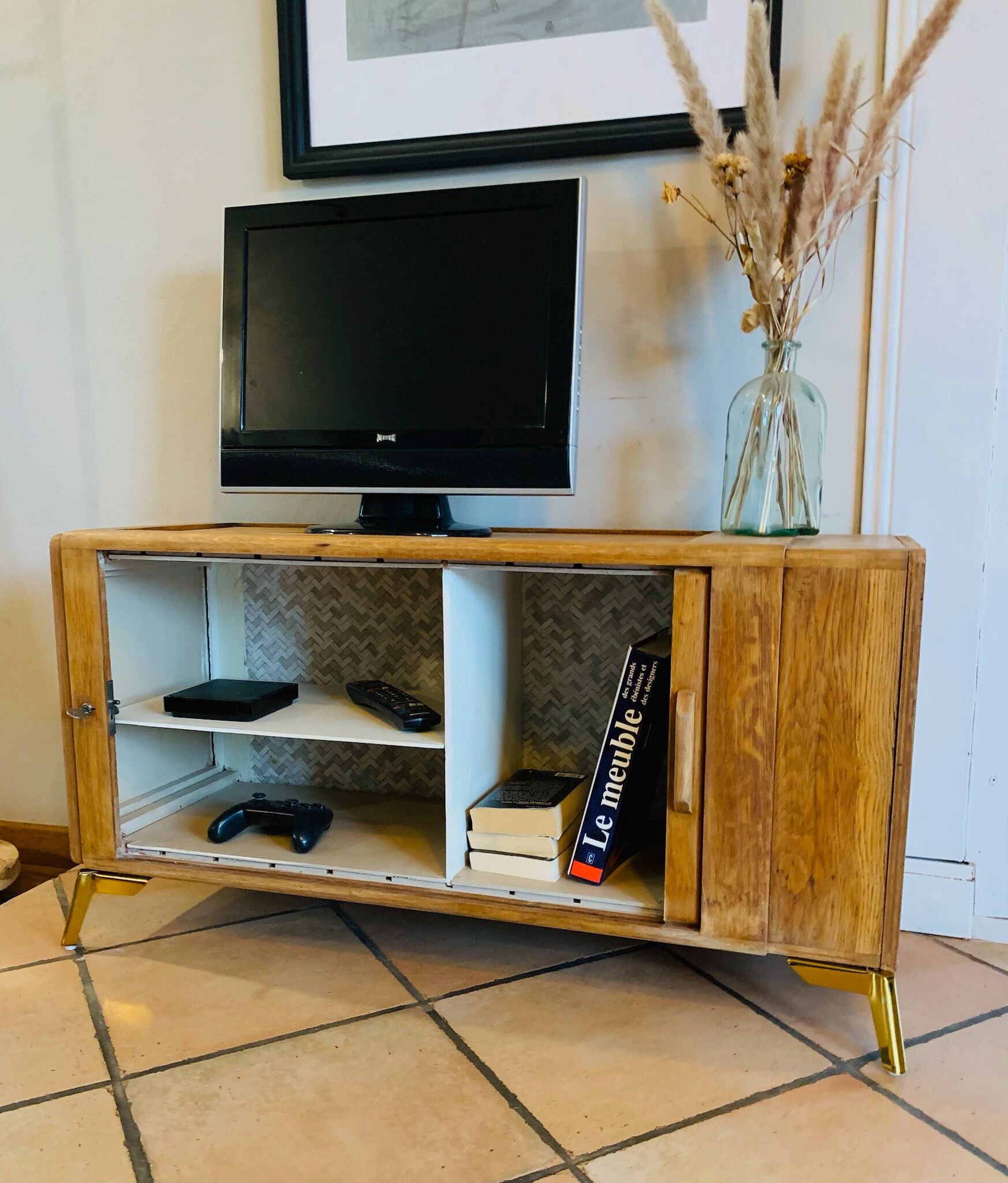 TV stand