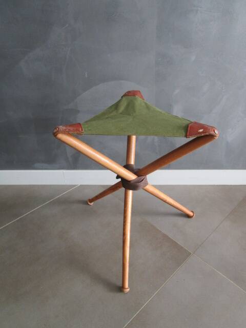 Tabouret pliant ancien