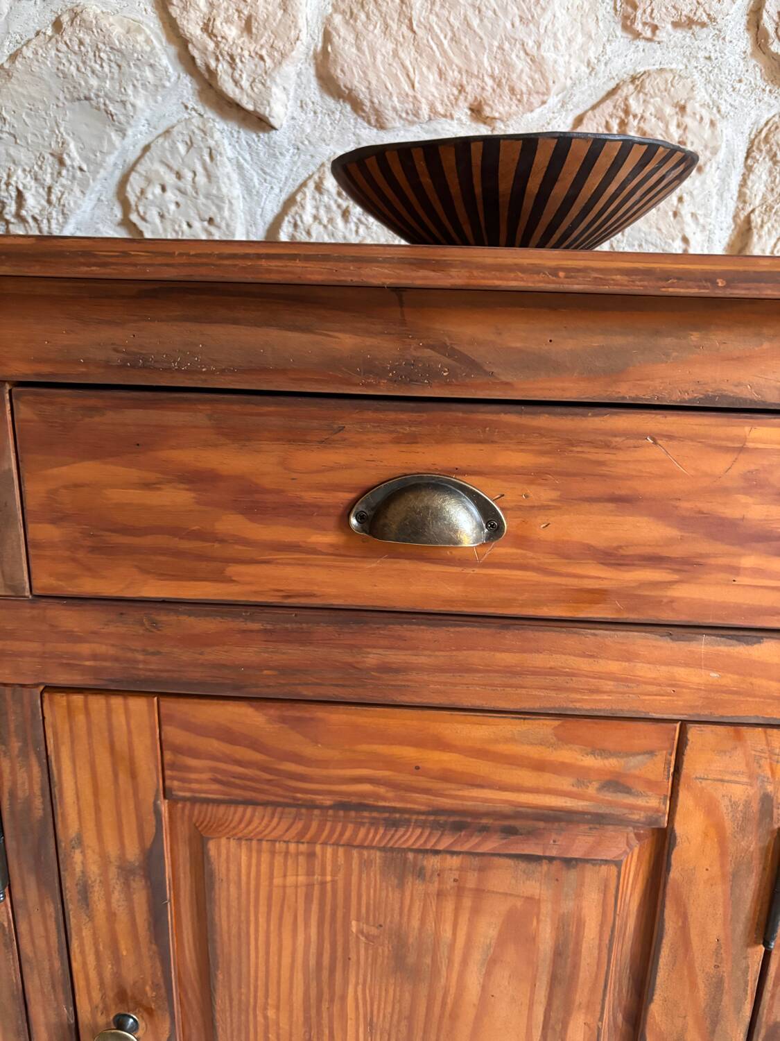 Solid wood sideboard - authentic style