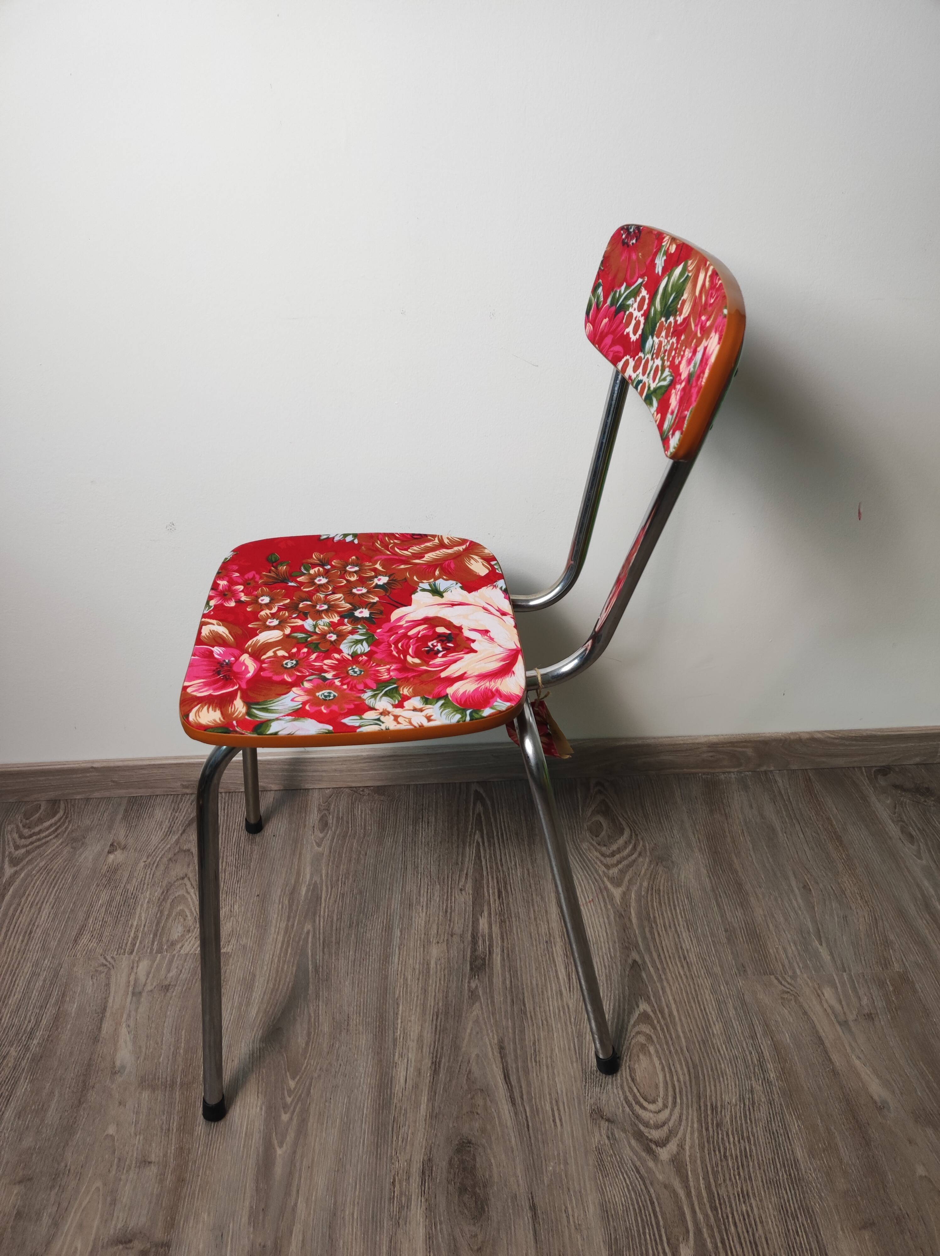 Tubular fabric chair