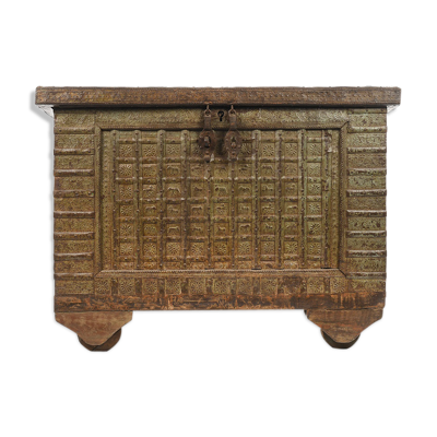 Coffre en bois à plaquage d’acier à la patine verte, circa 1840