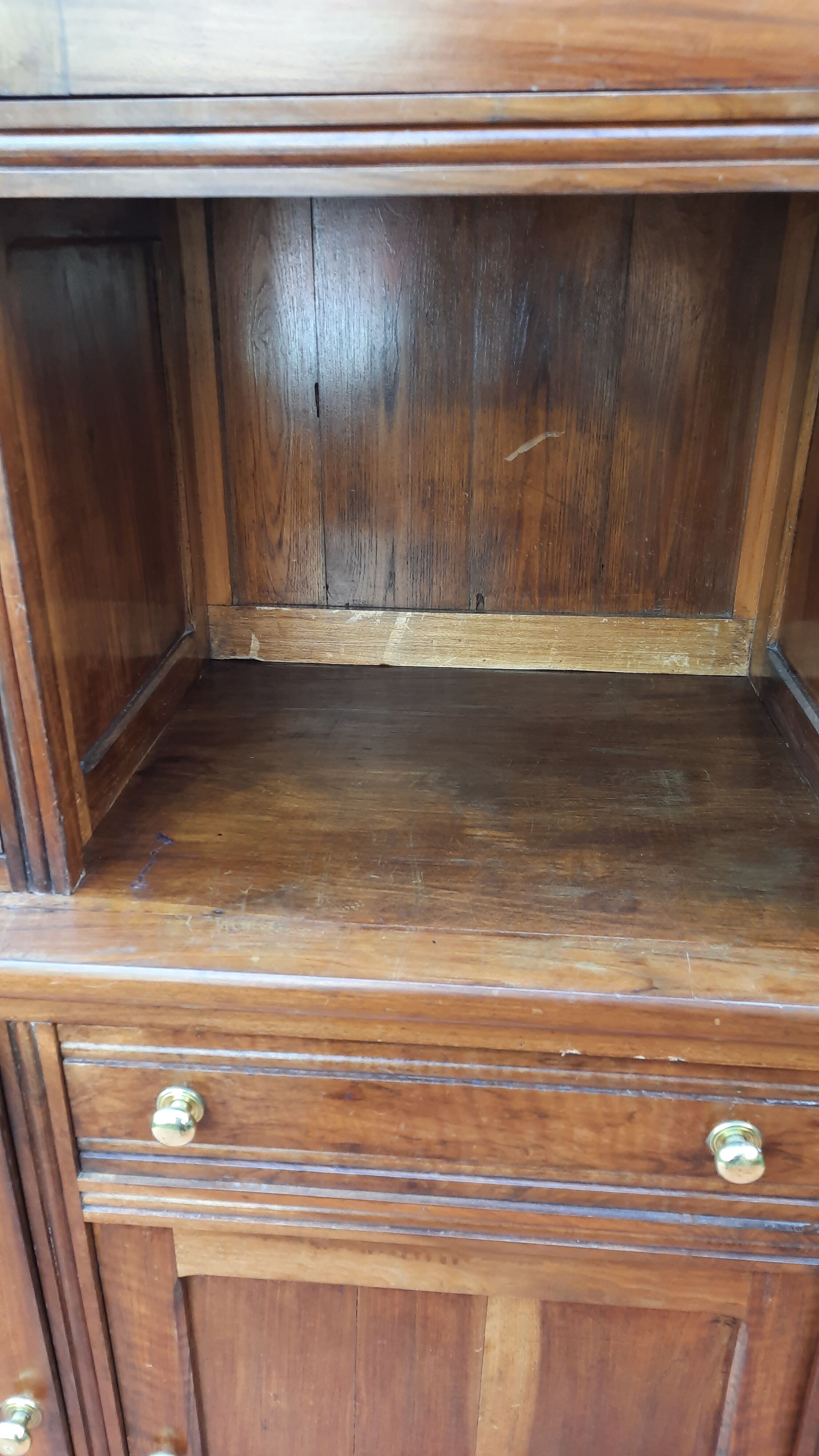 Buffet 2 vintage body