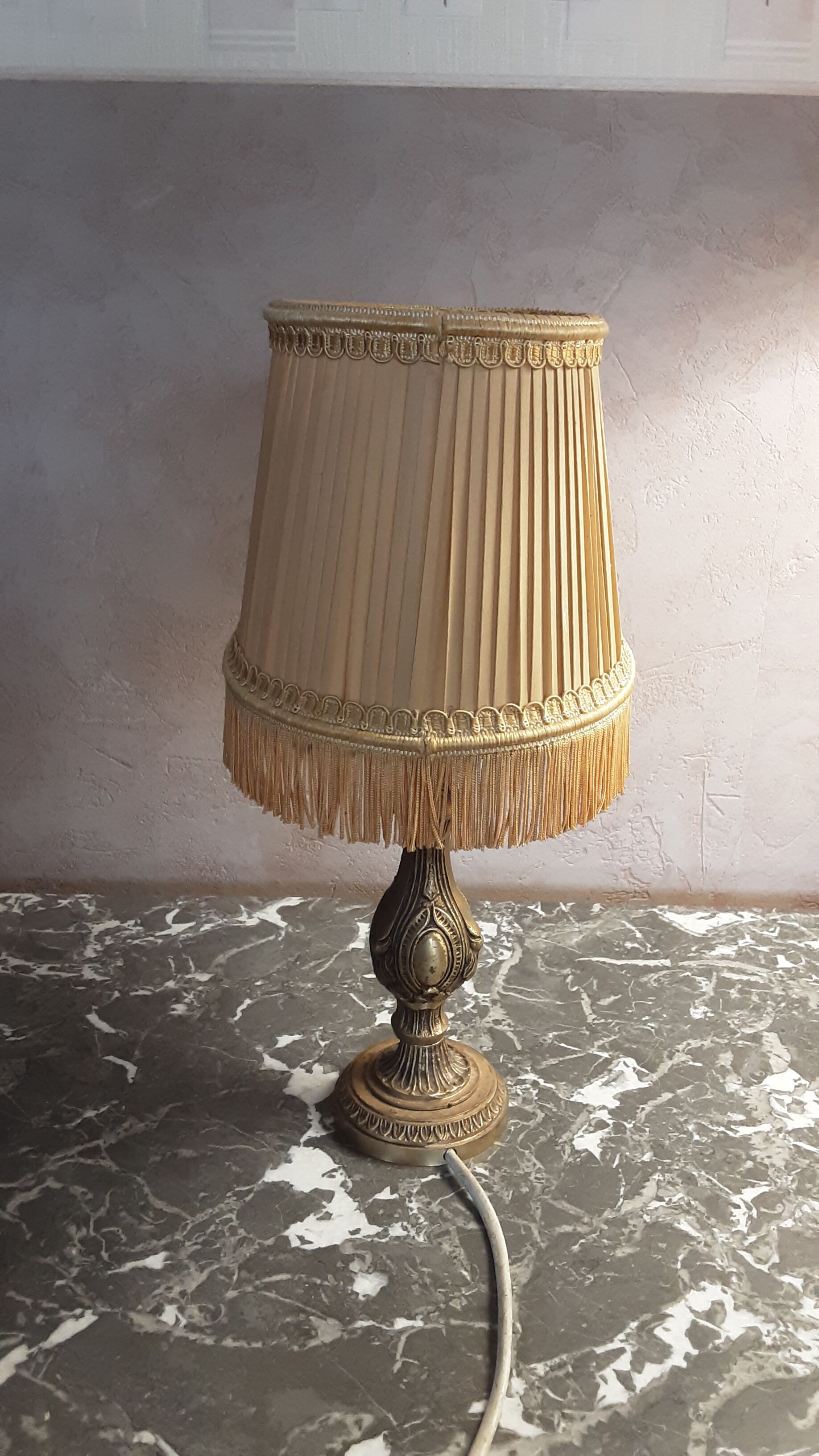 Bronze foot bedside lamp - old