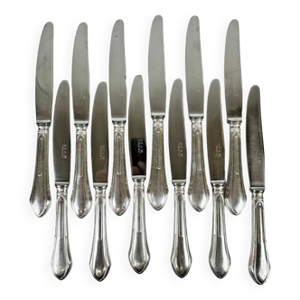 12 couteaux de table en métal argenté et acier SFAM