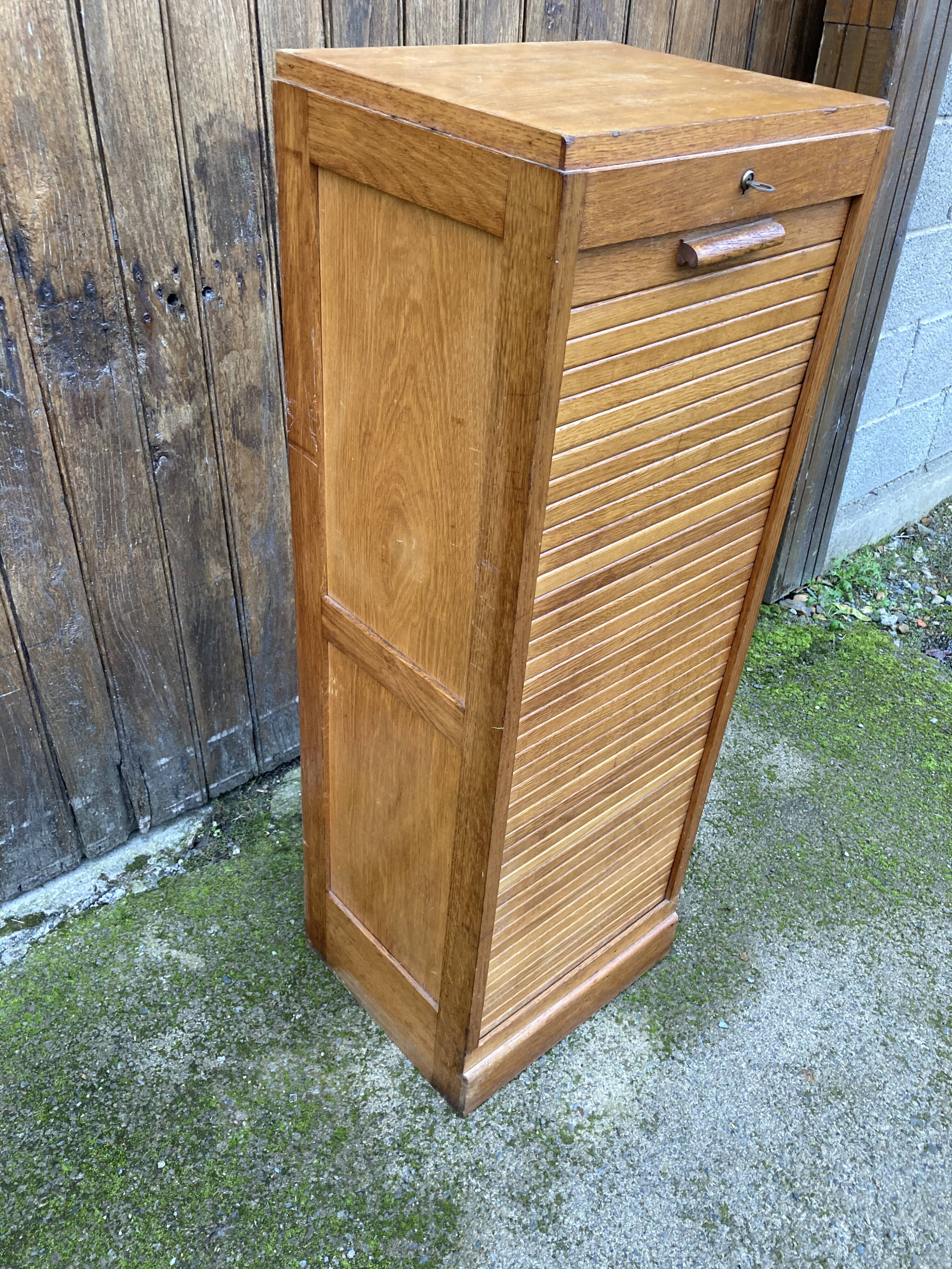 Vintage curtain binder