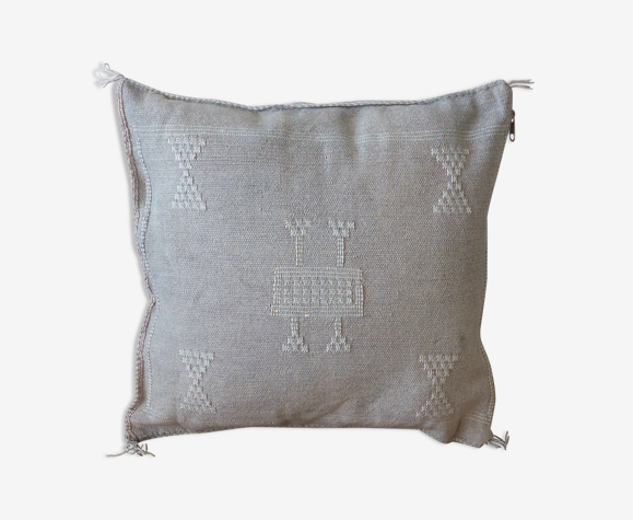 Coussin berbère gris clair sabra en soie de cactus
