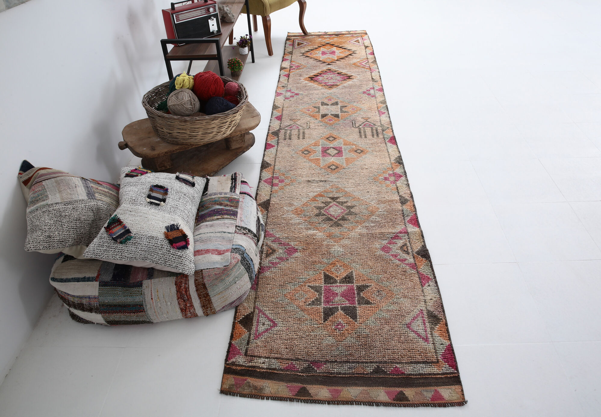 Red and orange vintage runner rug, 370x82cm