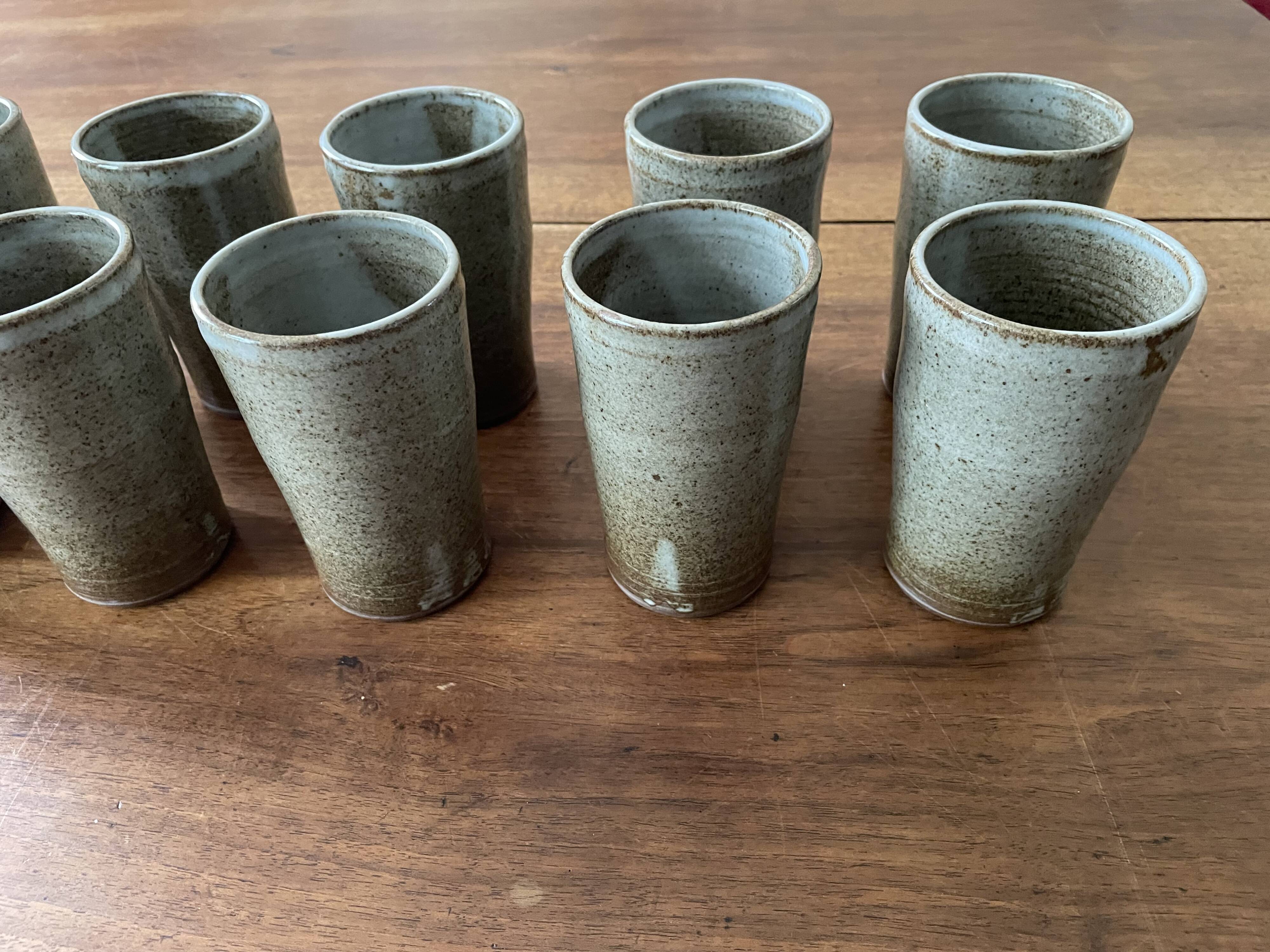 Mugs en grès émaillé vintage