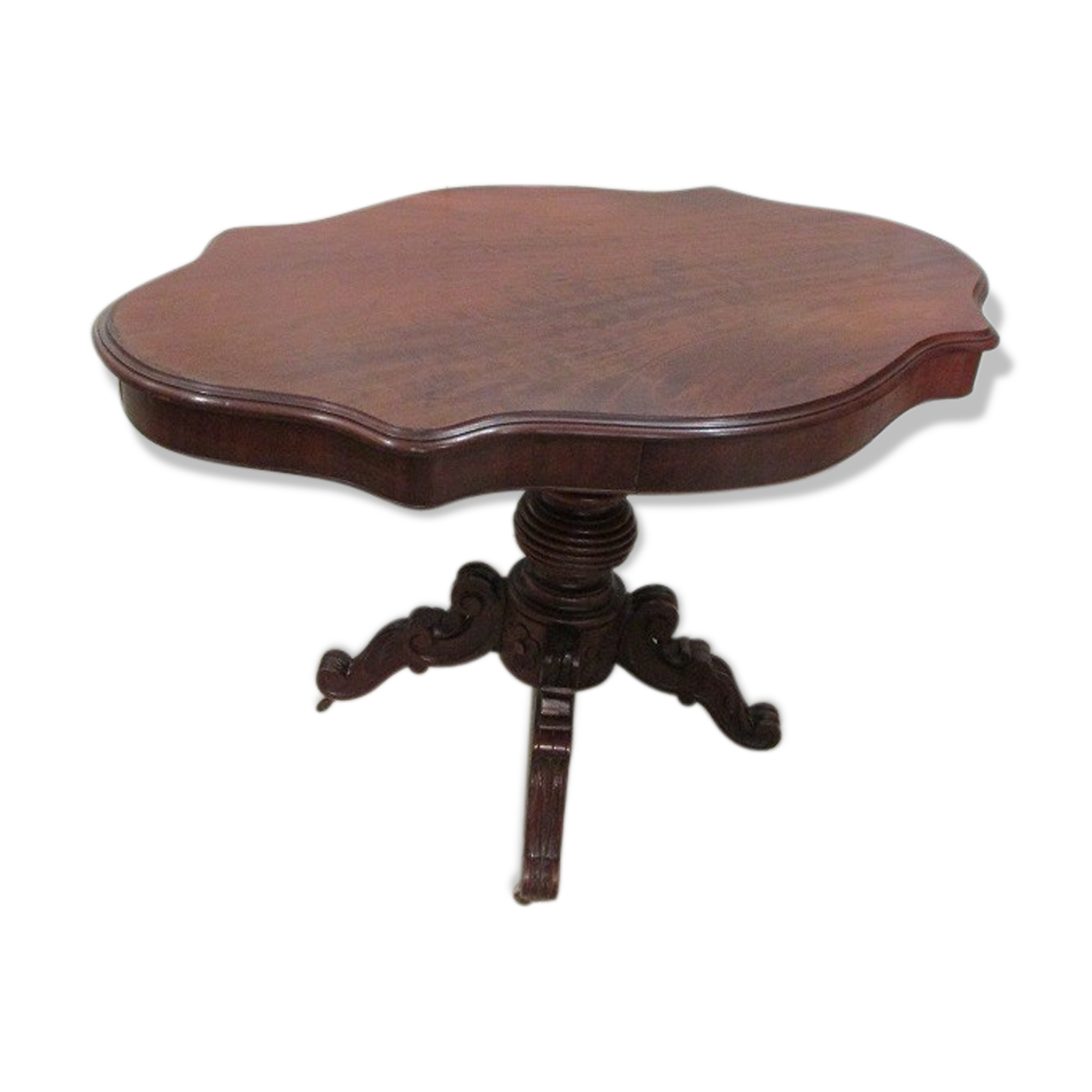 Table table violonnée