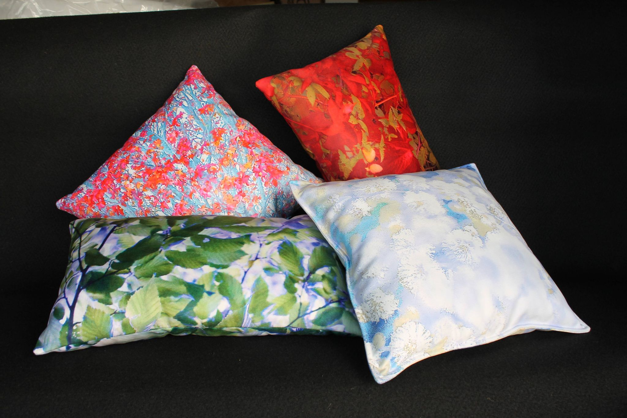 Coussin en velours “Bleutée”