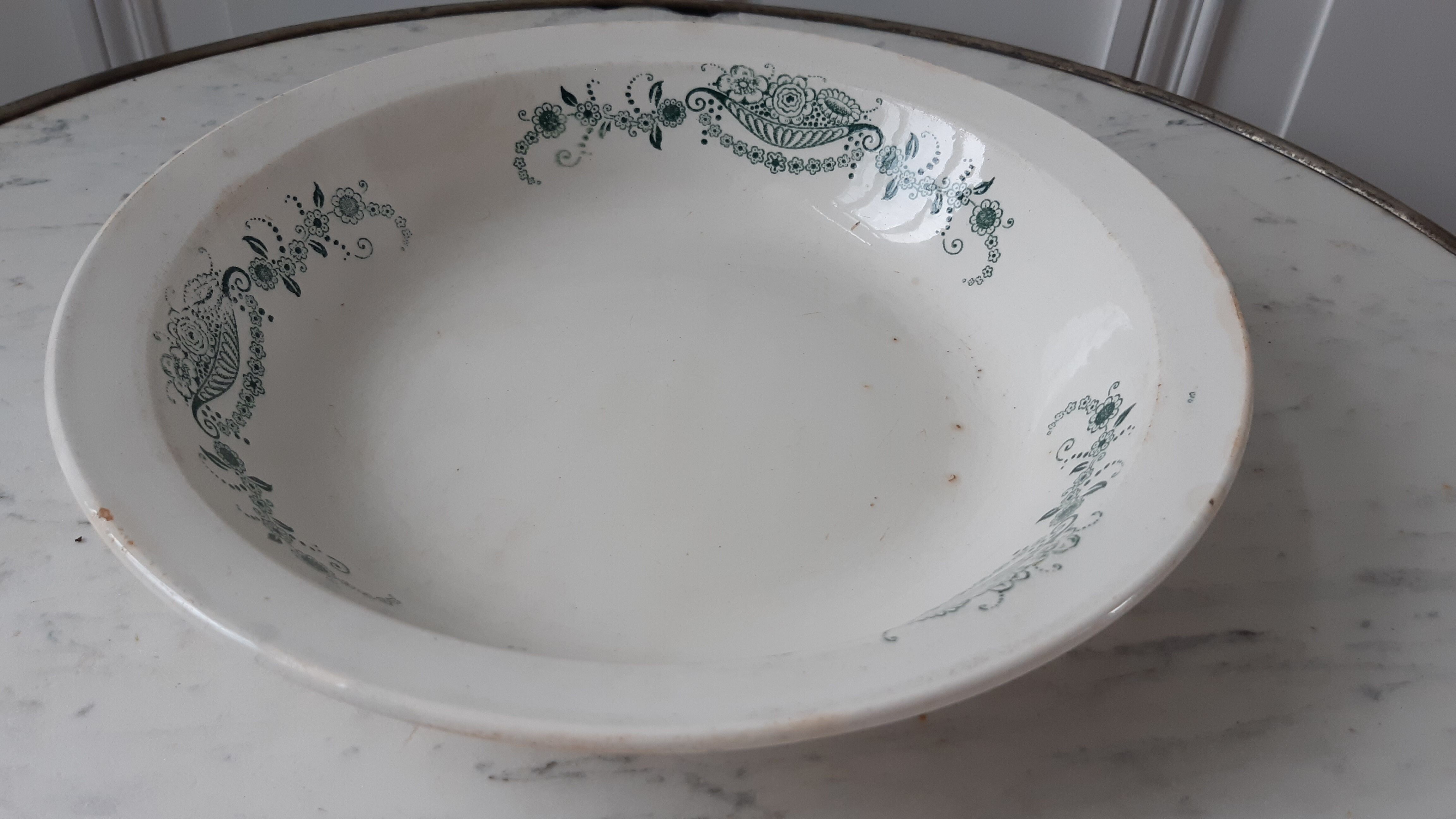 Hollow flat Terre de Fer Givors model Ginette late nineteenth century