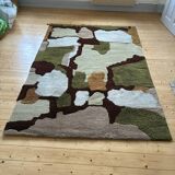 Zirrus rug with 1970s camouflage patterns