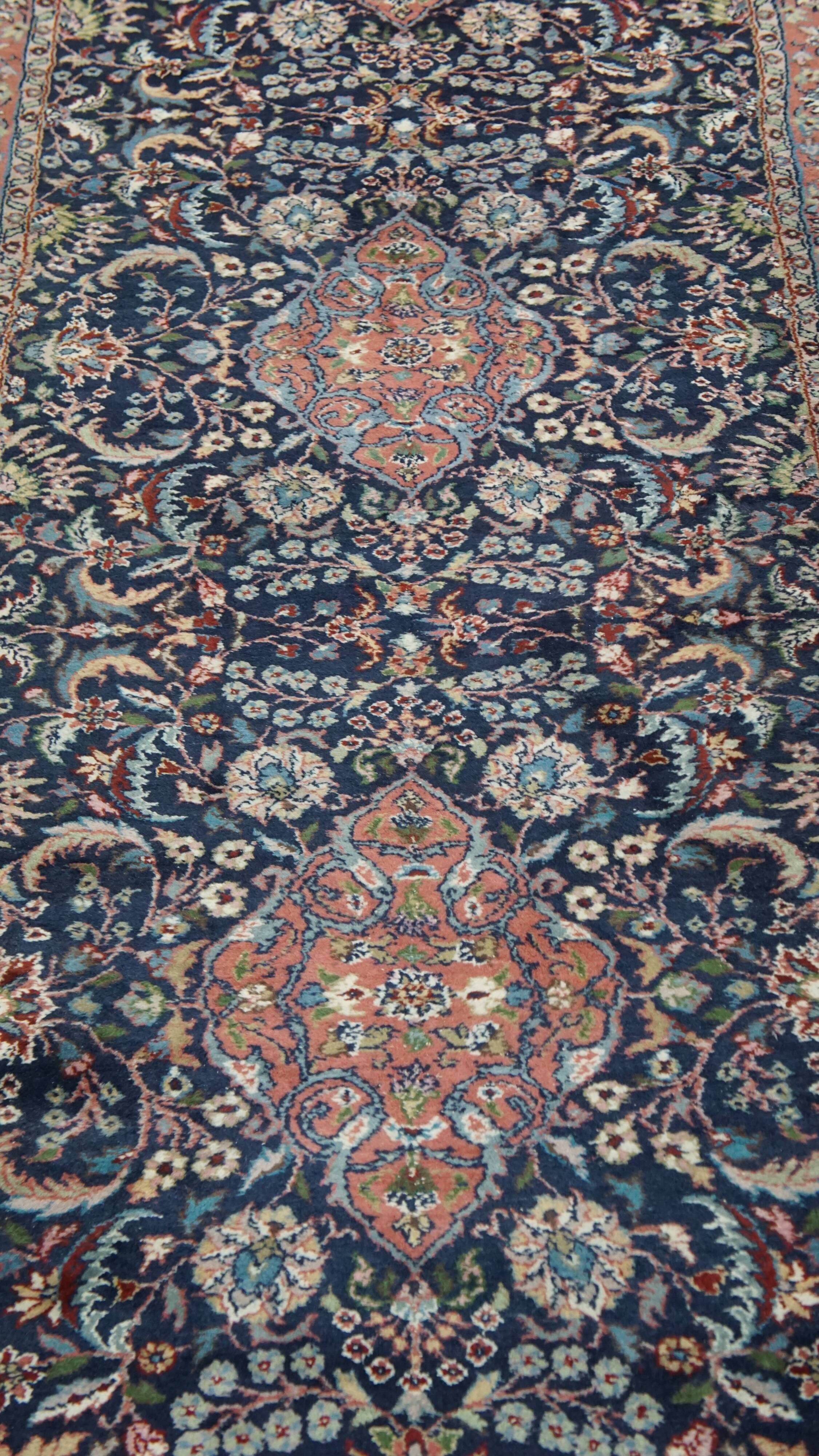 Dark Blue Runner – 283x105cm