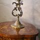 Lampe bronze  peinture sur abat jour signée verre 47x28