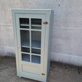 Small Parisian wardrobe