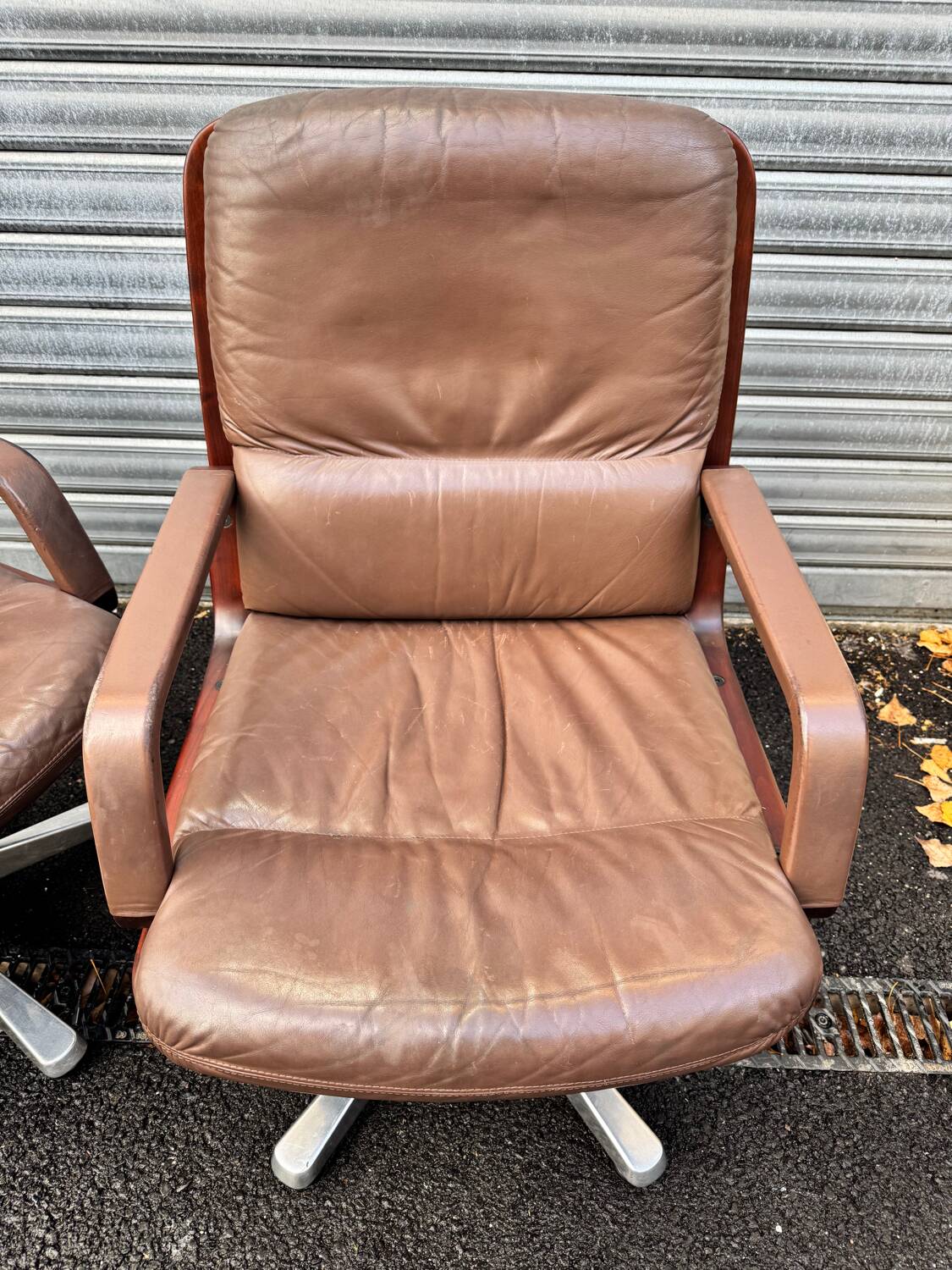 vintage leather and wood office/conference chair – st