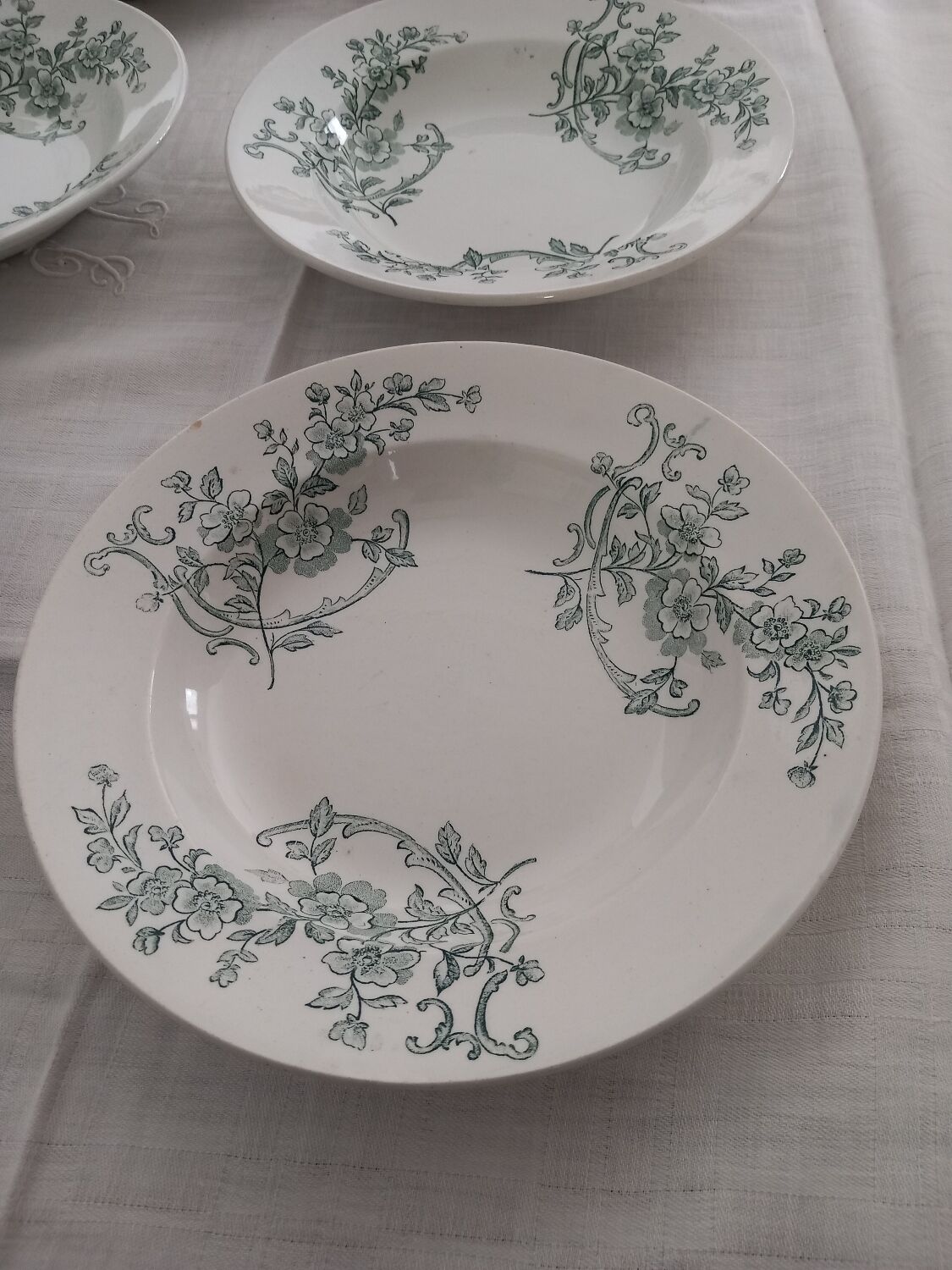 6 hollow plates.model capri manufacture Pexonne