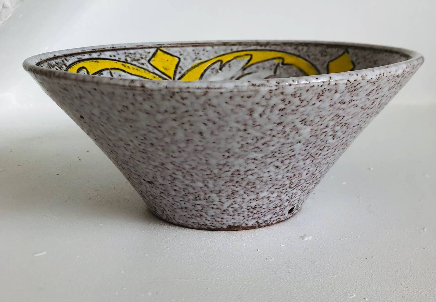 Trapezoidal vase by Fratelli Fanciullaci with plant decoration