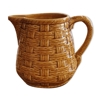 Pitcher earthenware