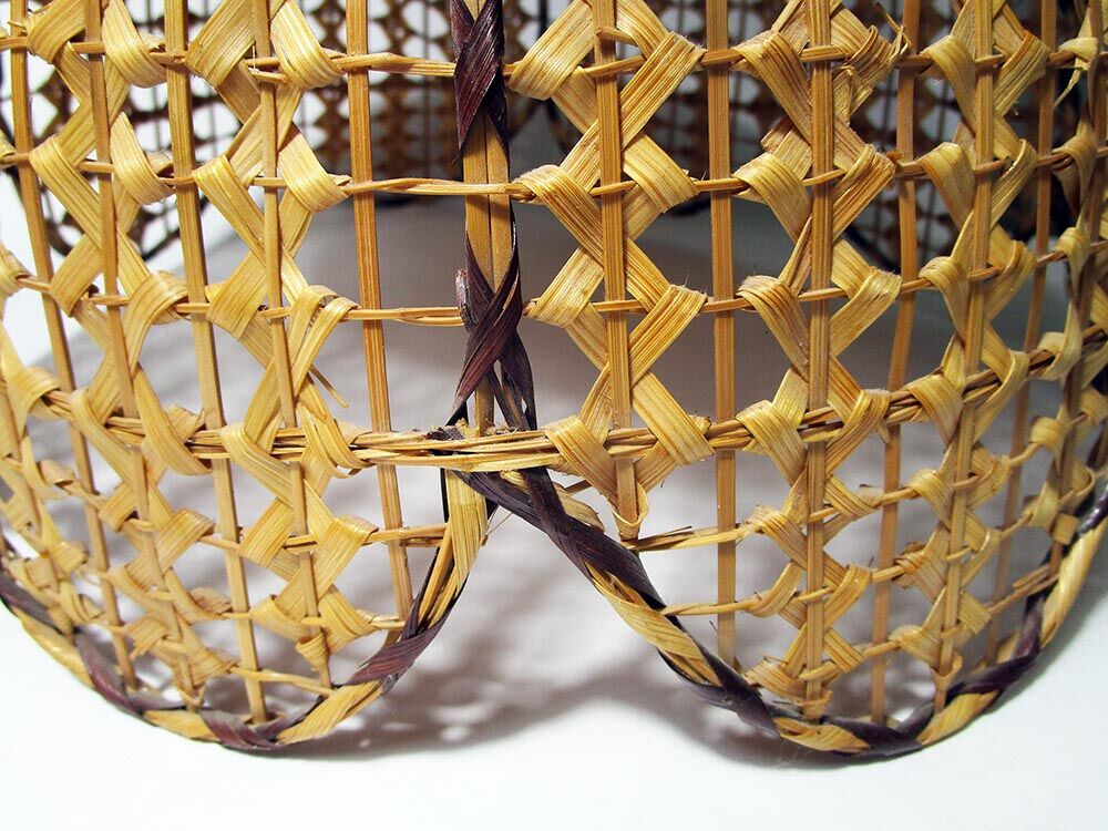 Tulip hanging in rattan