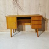 Desk with compass feet