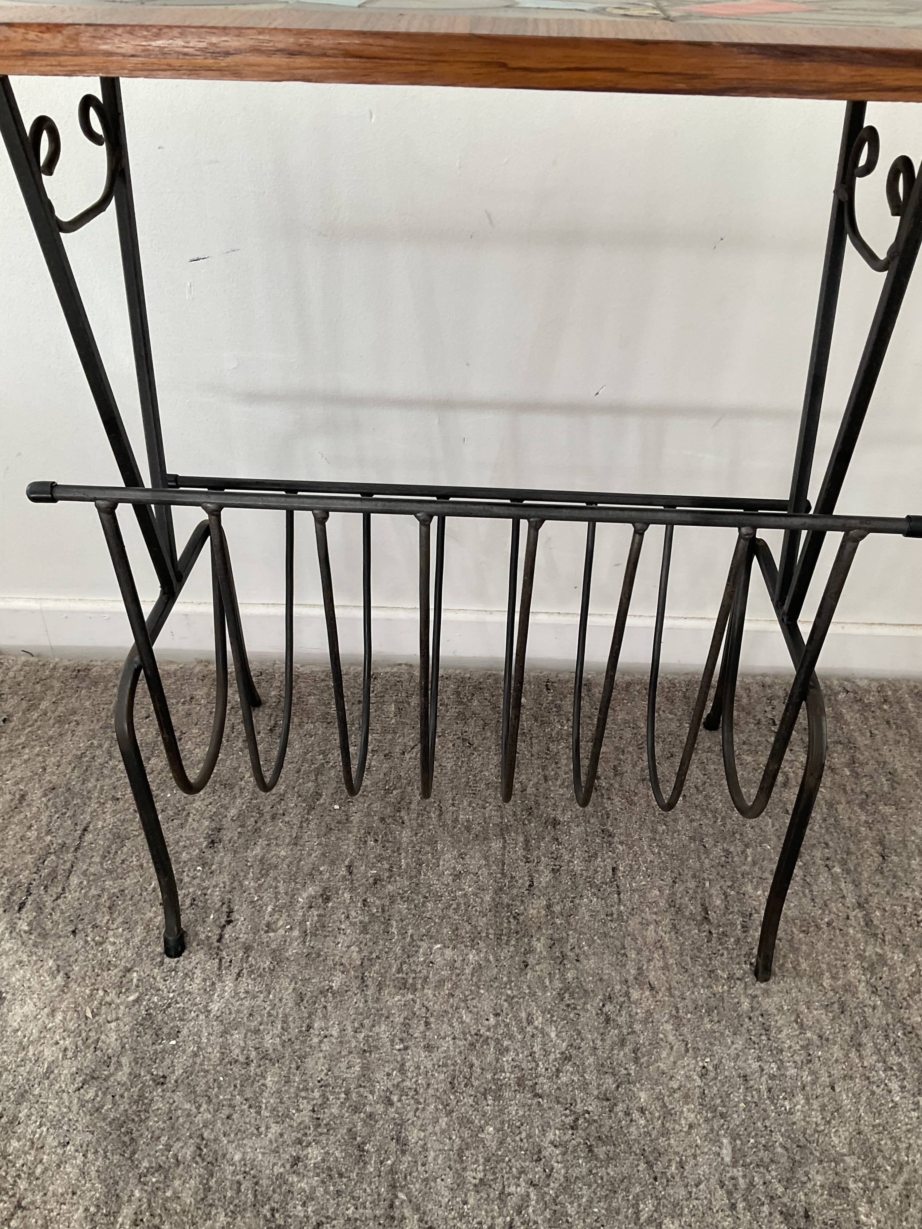 Vintage magazine holder with side table from the 60s and 70s