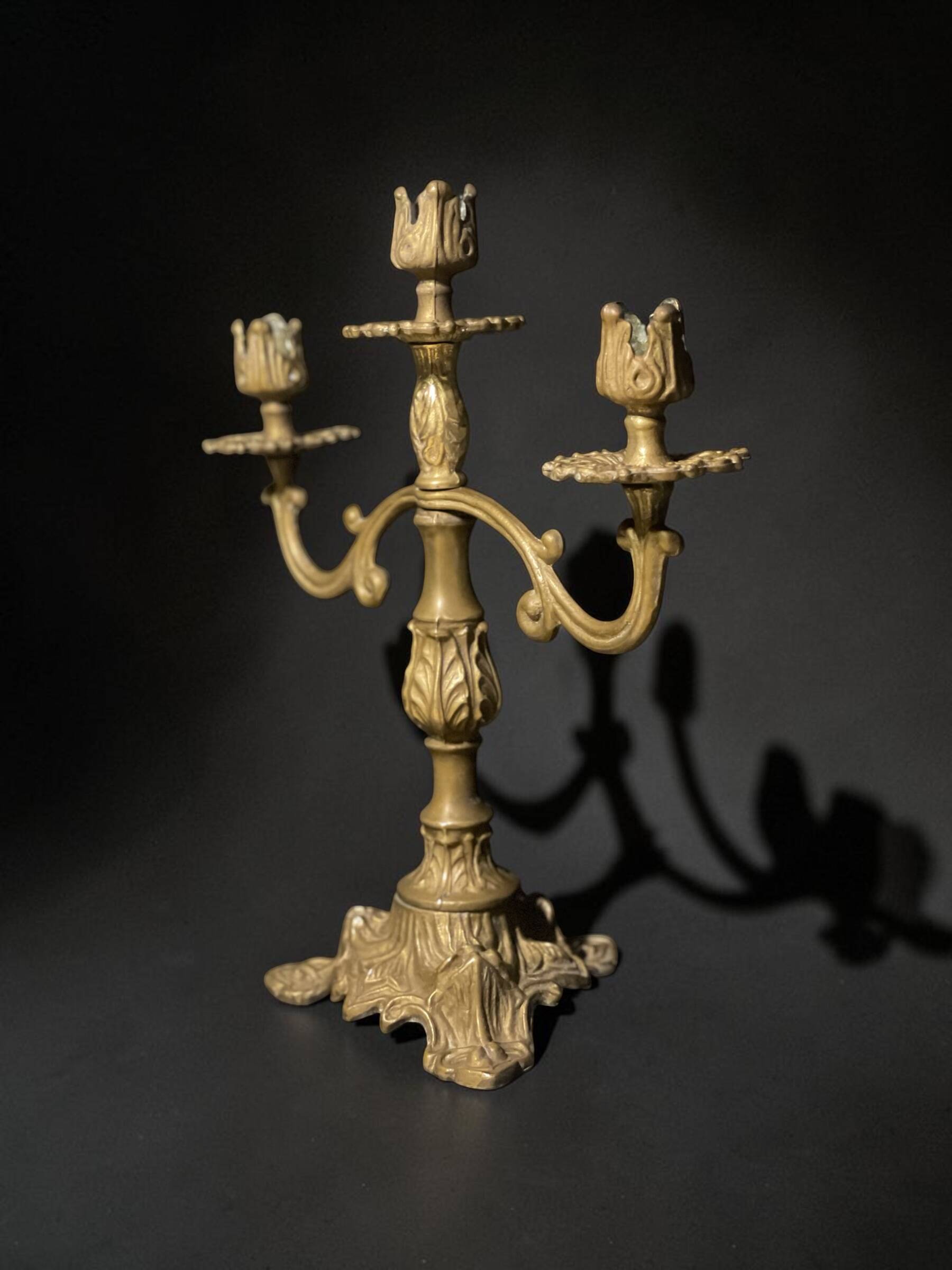 Pair of Napoleon III candelabra in brass, 19th century