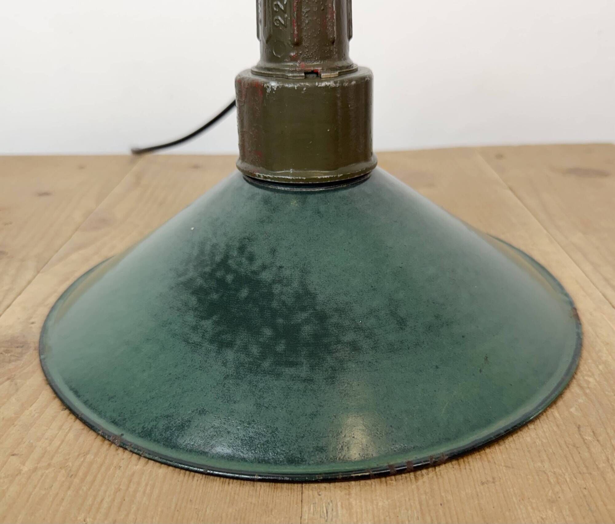 Industrial Green Enamel Military Pendant Lamp with Cast Aluminium Top, 1960