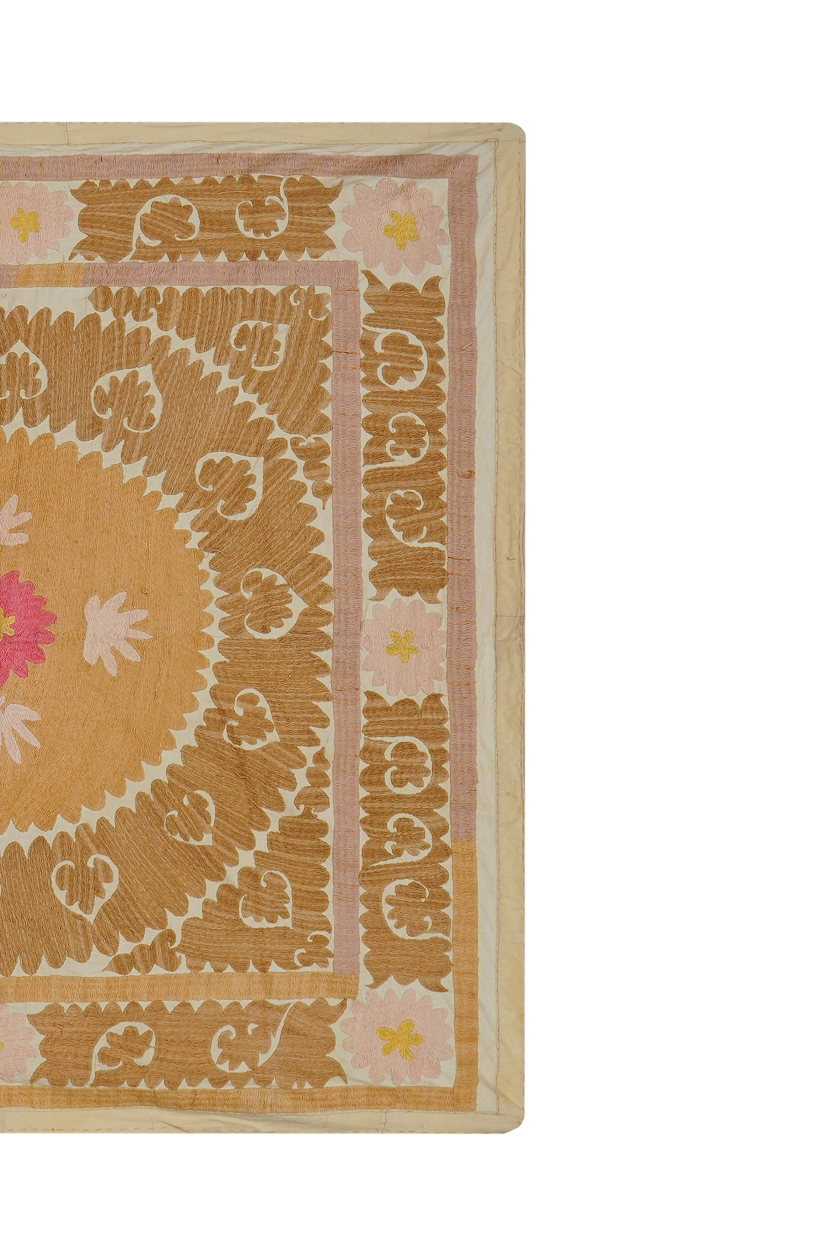 Vintage Turkish hand-knotted rug 131x136 cm