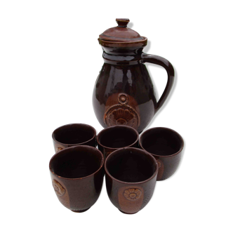 Jug and 5 cups