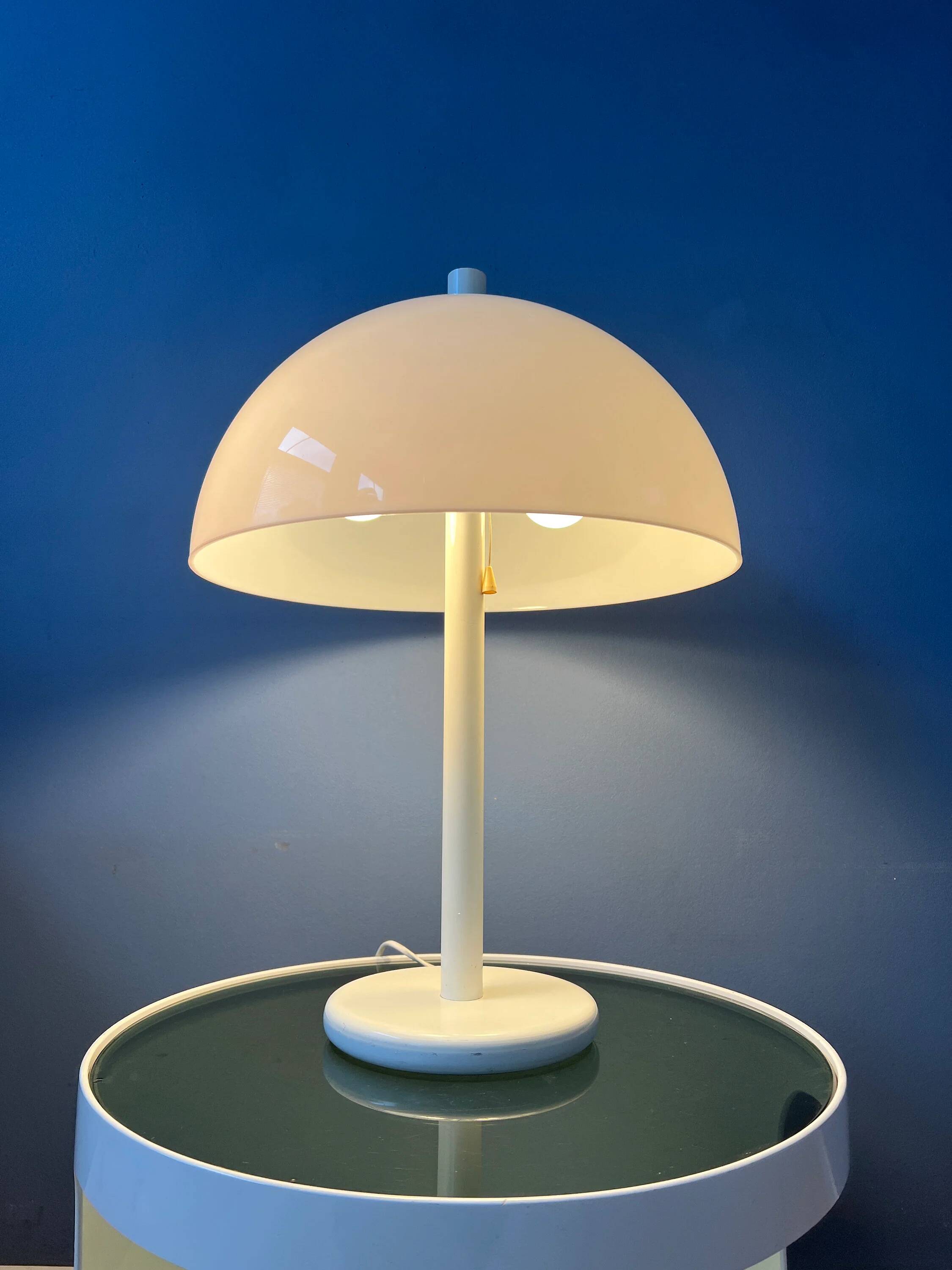 White Mid-Century Dijkstra mushroom table lamp