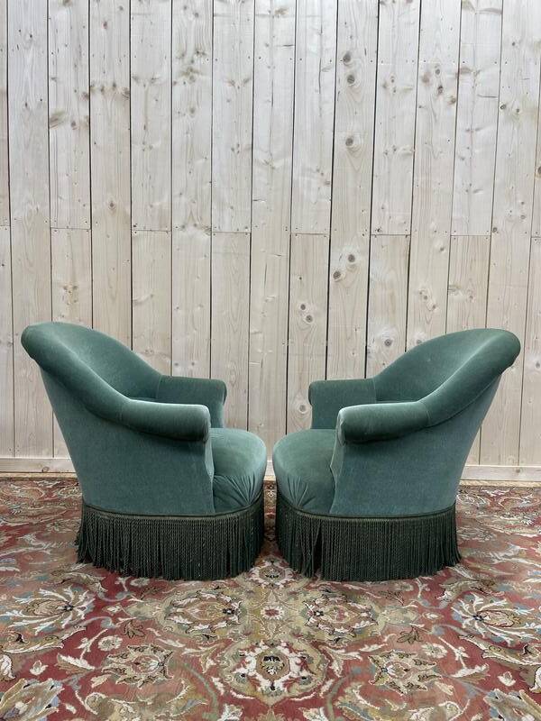 Pair of Napoleon III style green velvet toad armchairs
