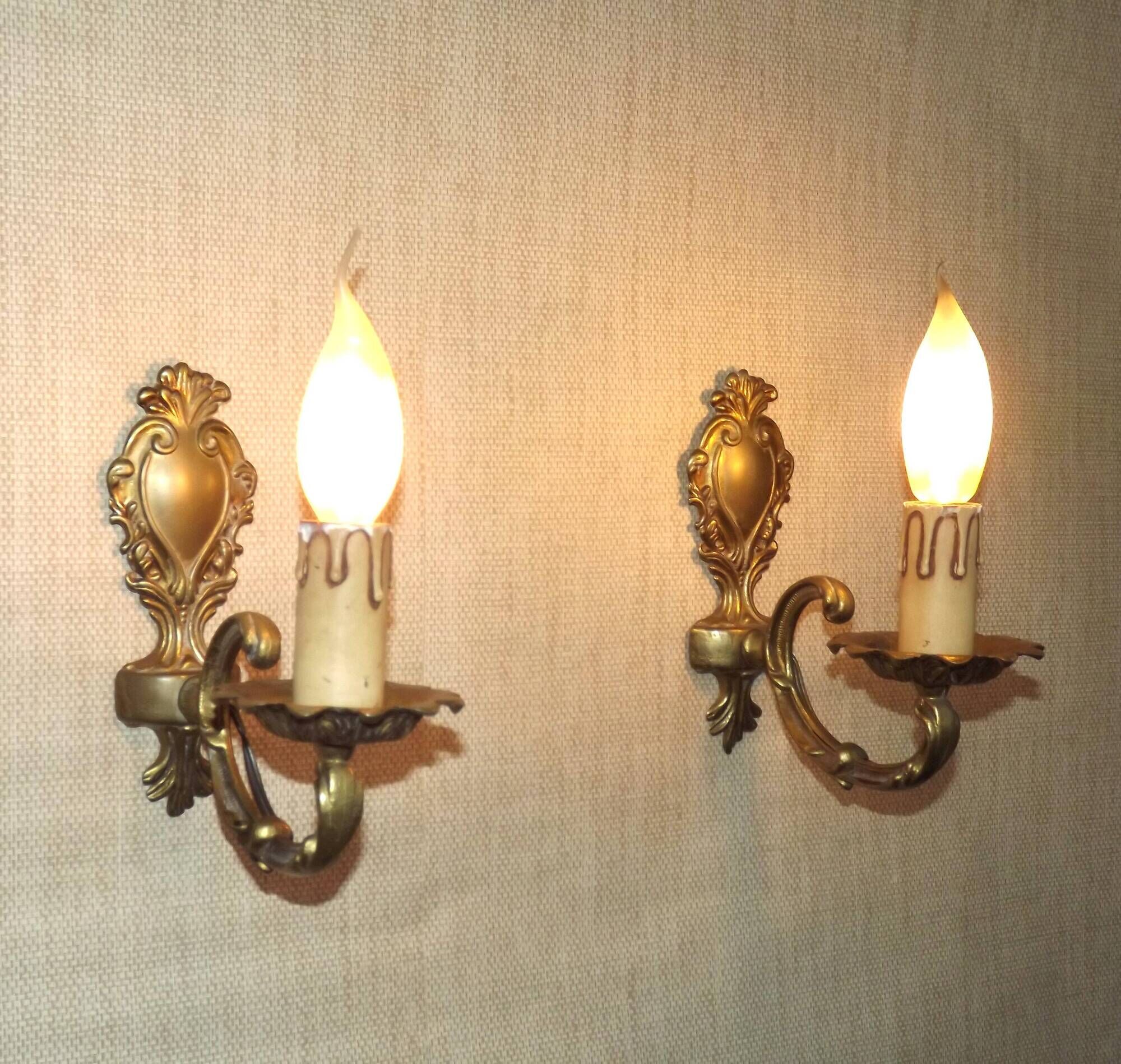 Pair of french vintage gilt bronze traditional style single wall lights 5113