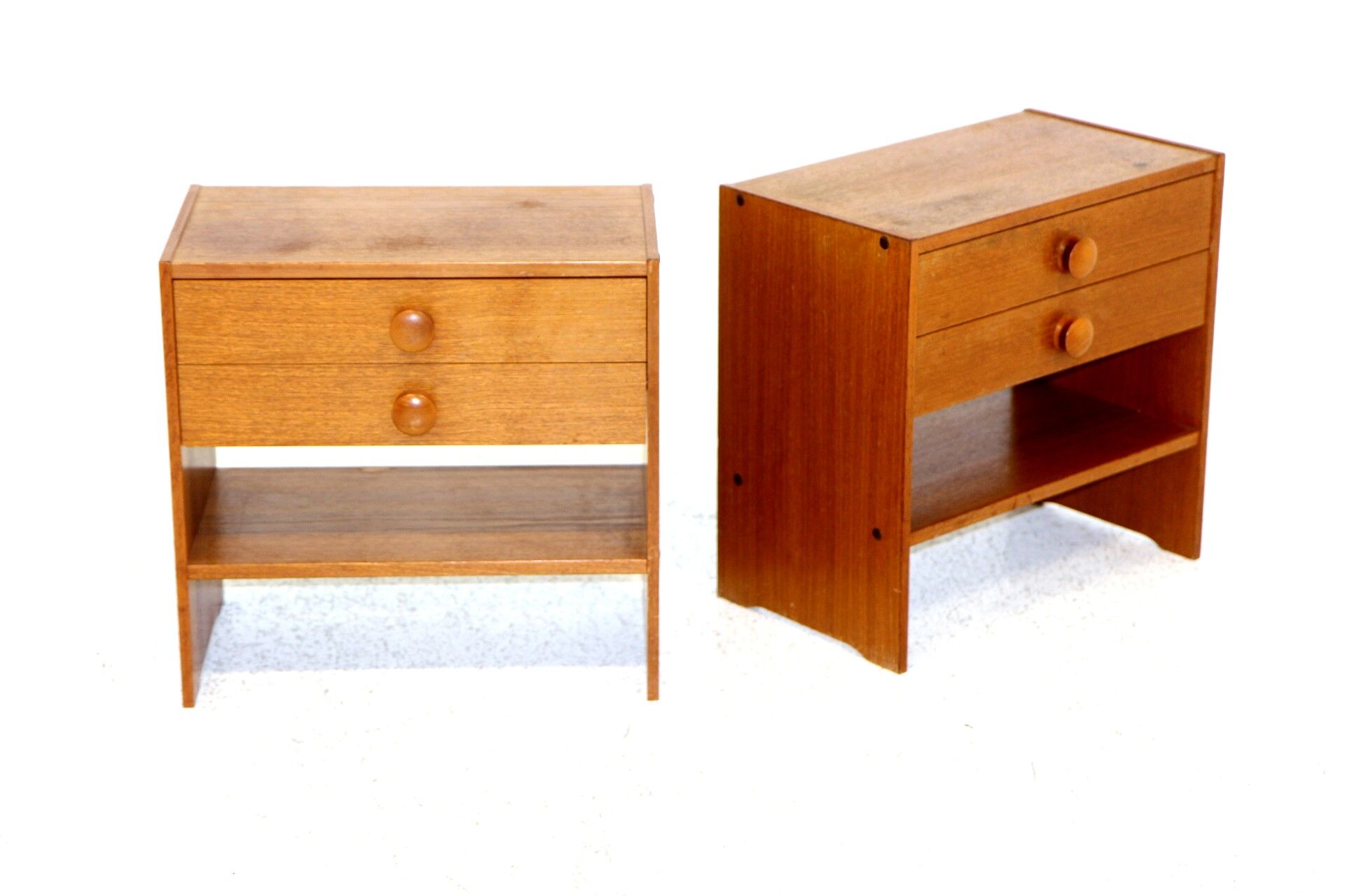 Paire de tables de chevets en teck, Suède, 1970