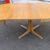 Baumann table in white wood