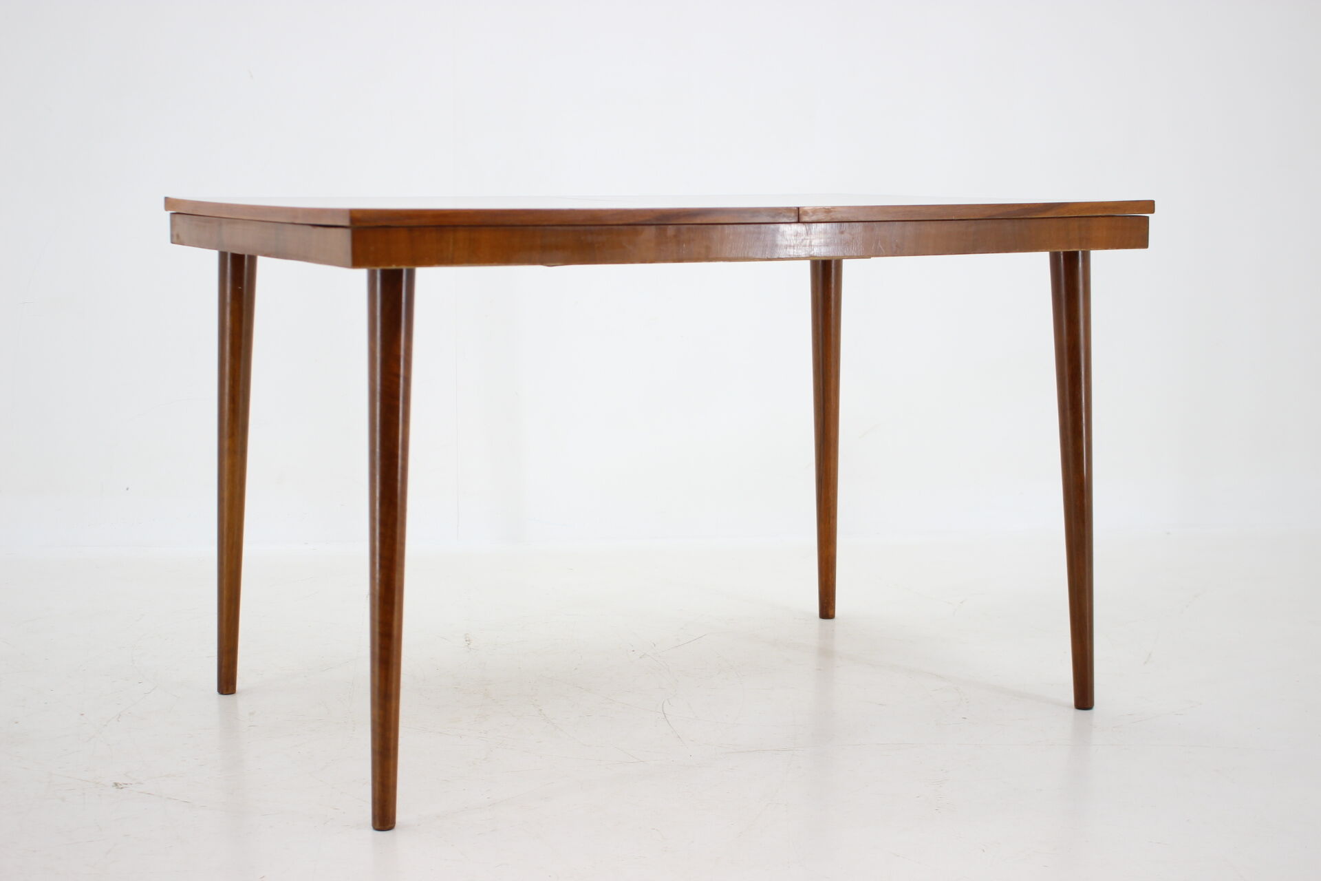 1960s Walnut Extendable Dining Table in Gloss Finish, Czechoslovakia