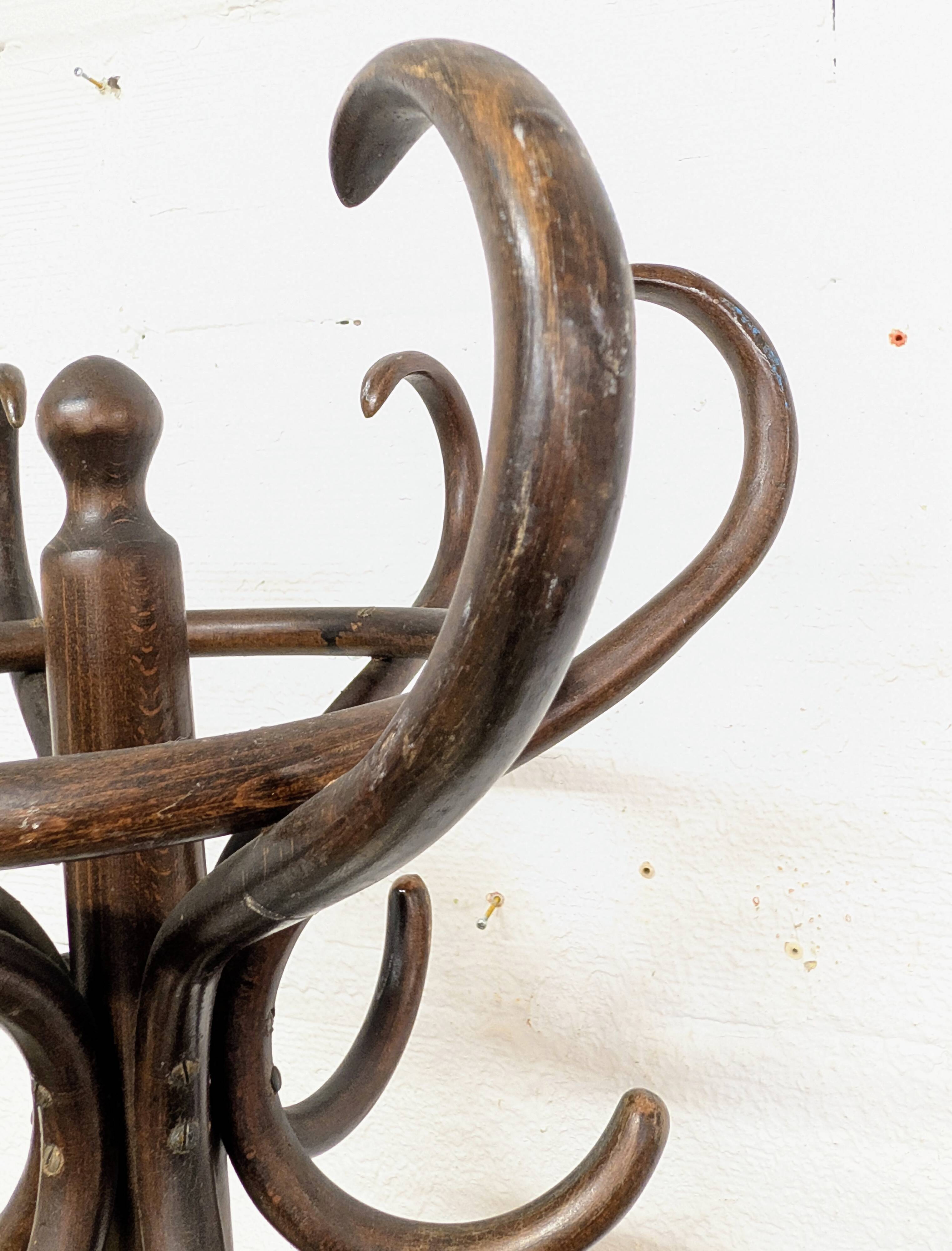 Bentwood bistro parrot coat rack