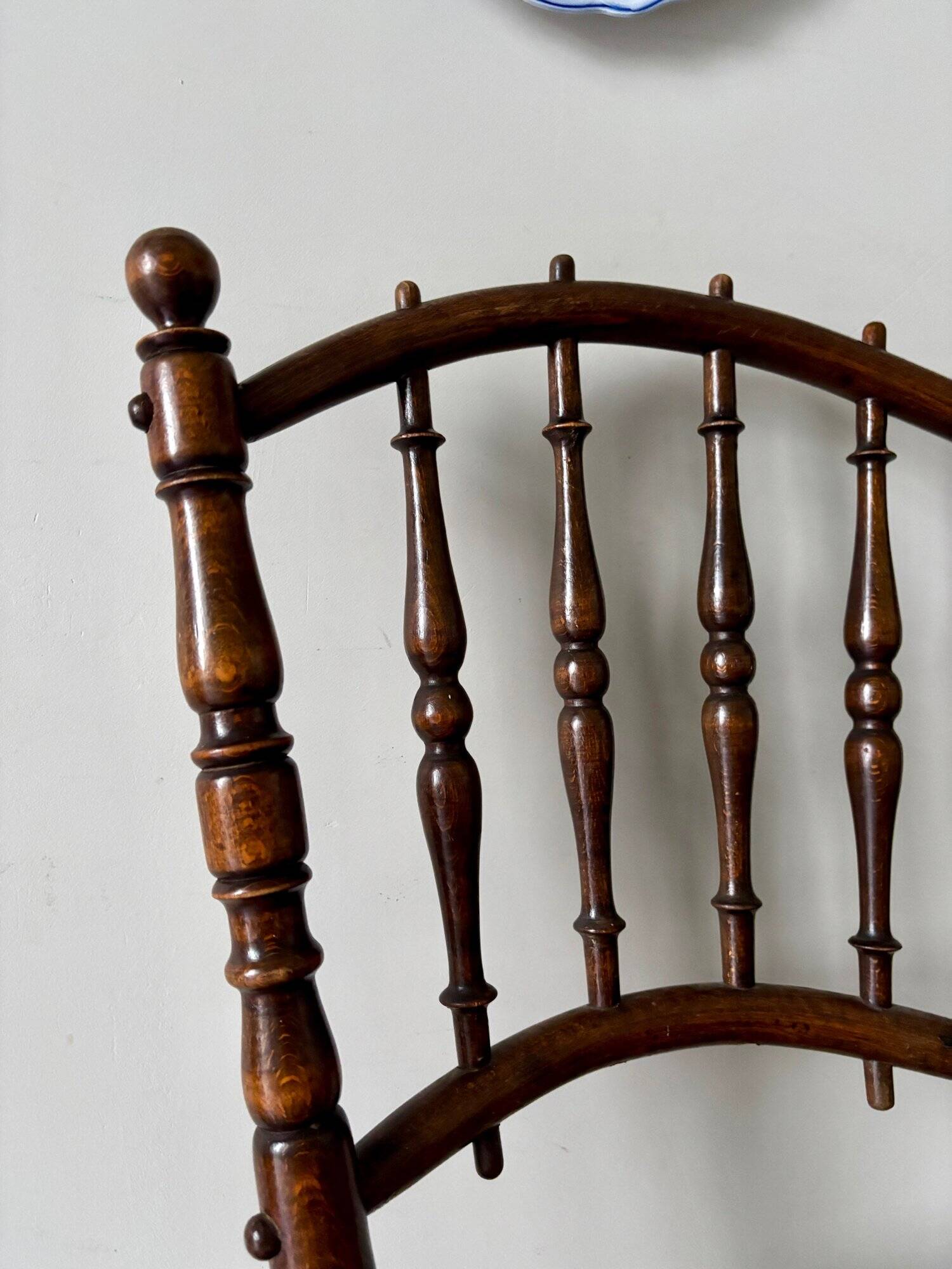 Bistro chair in turned wood and cane