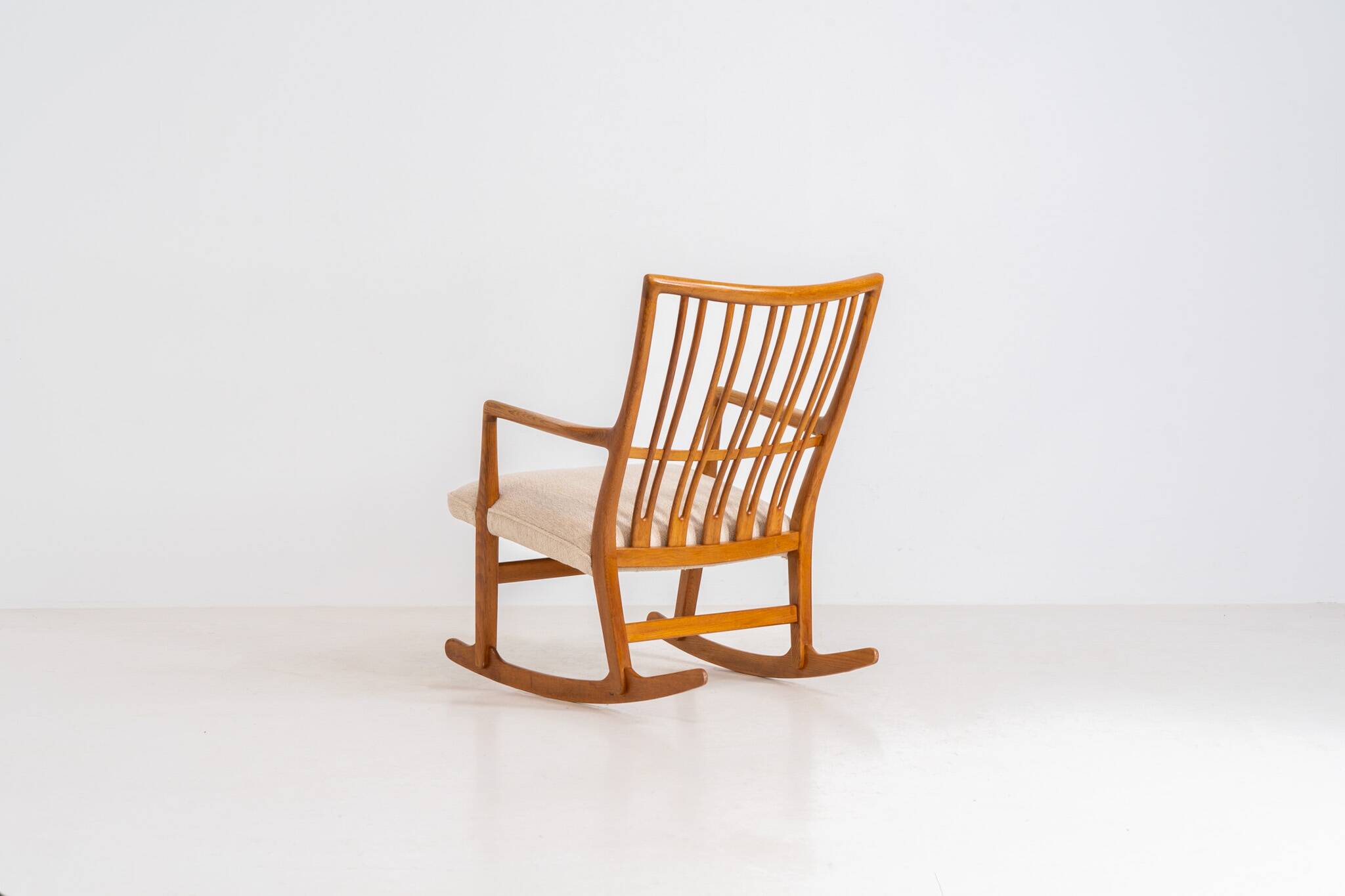 “ML33” rocking chair by Hans J. Wegner for A. Mikael Laursen