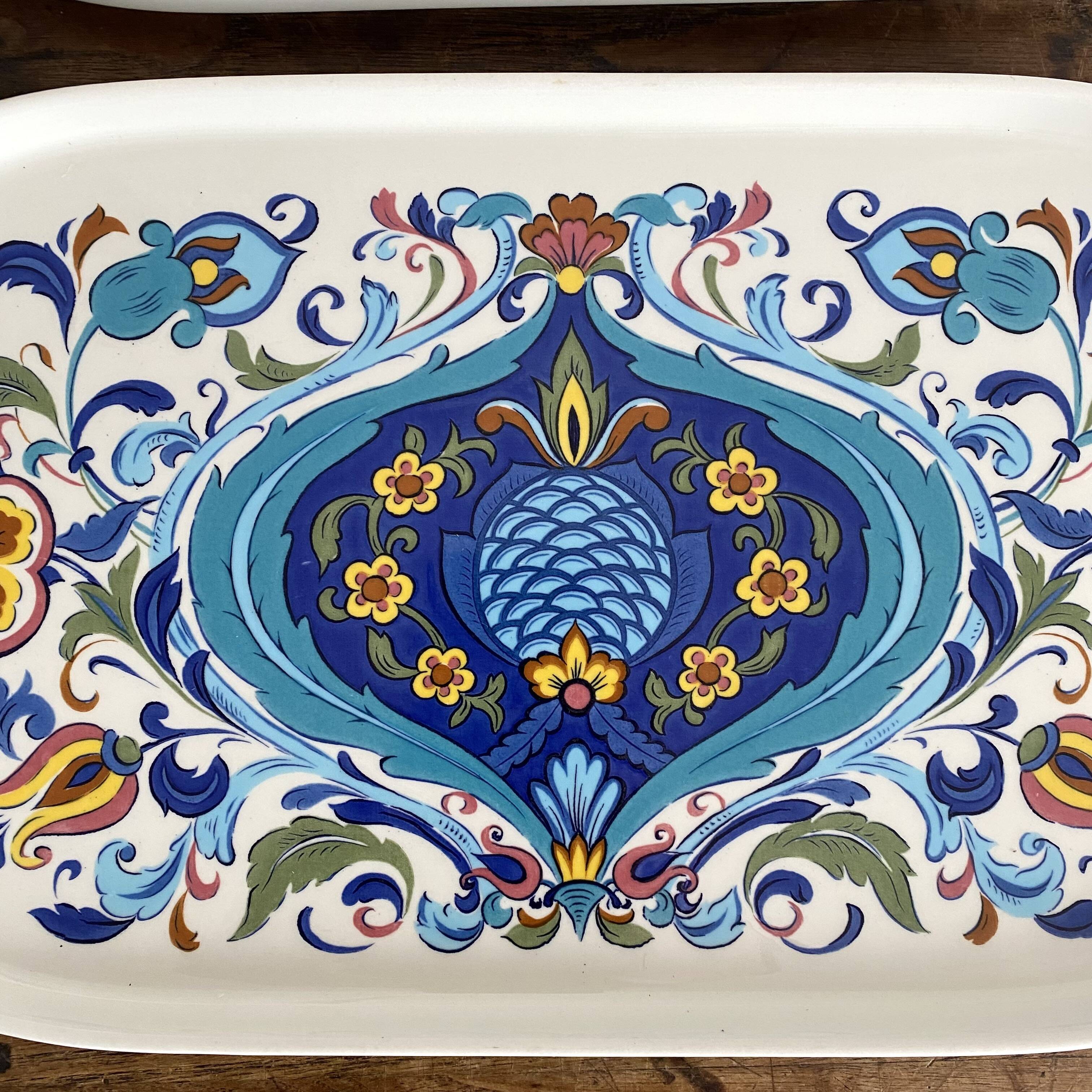 Villeroy and Boch Izmir model large cup breakfast set