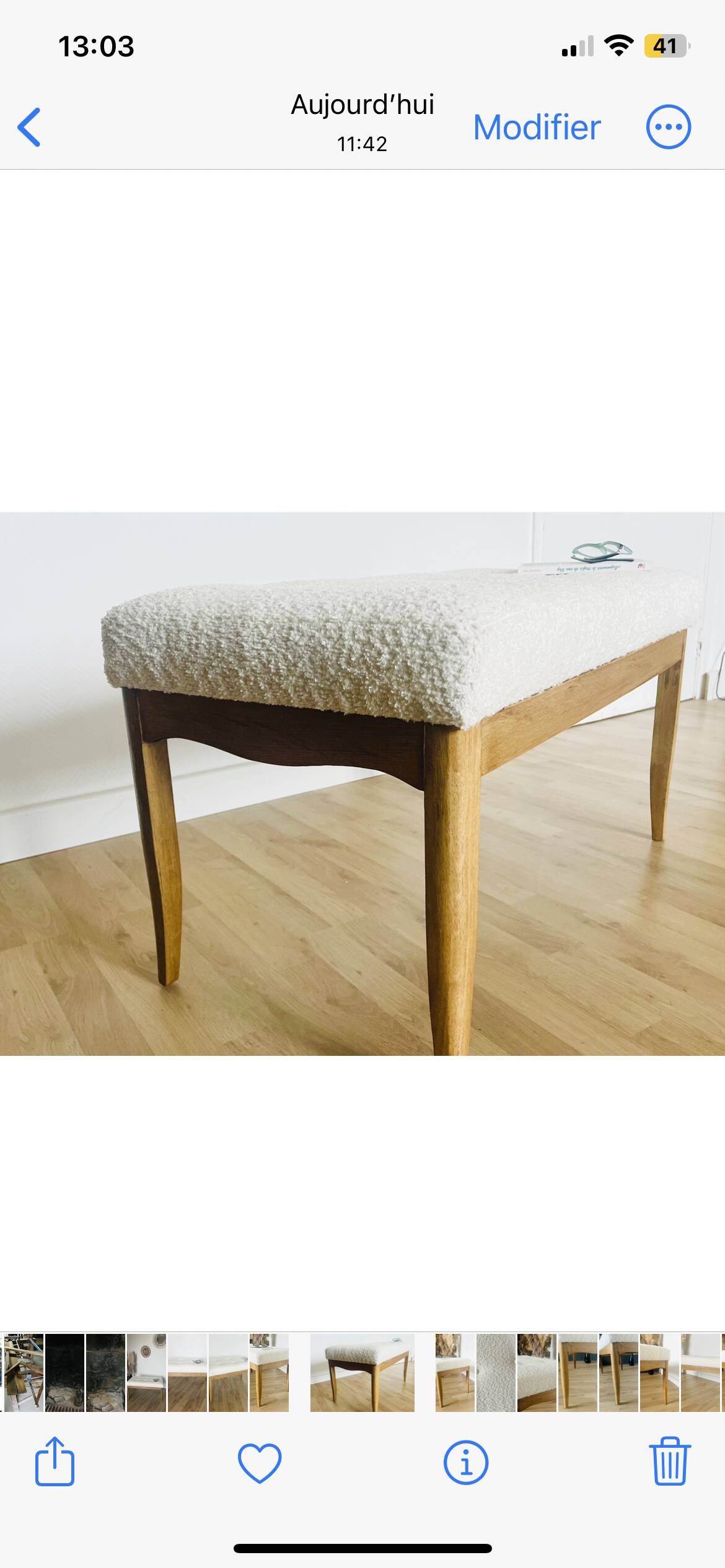 Oak bench, white fabric