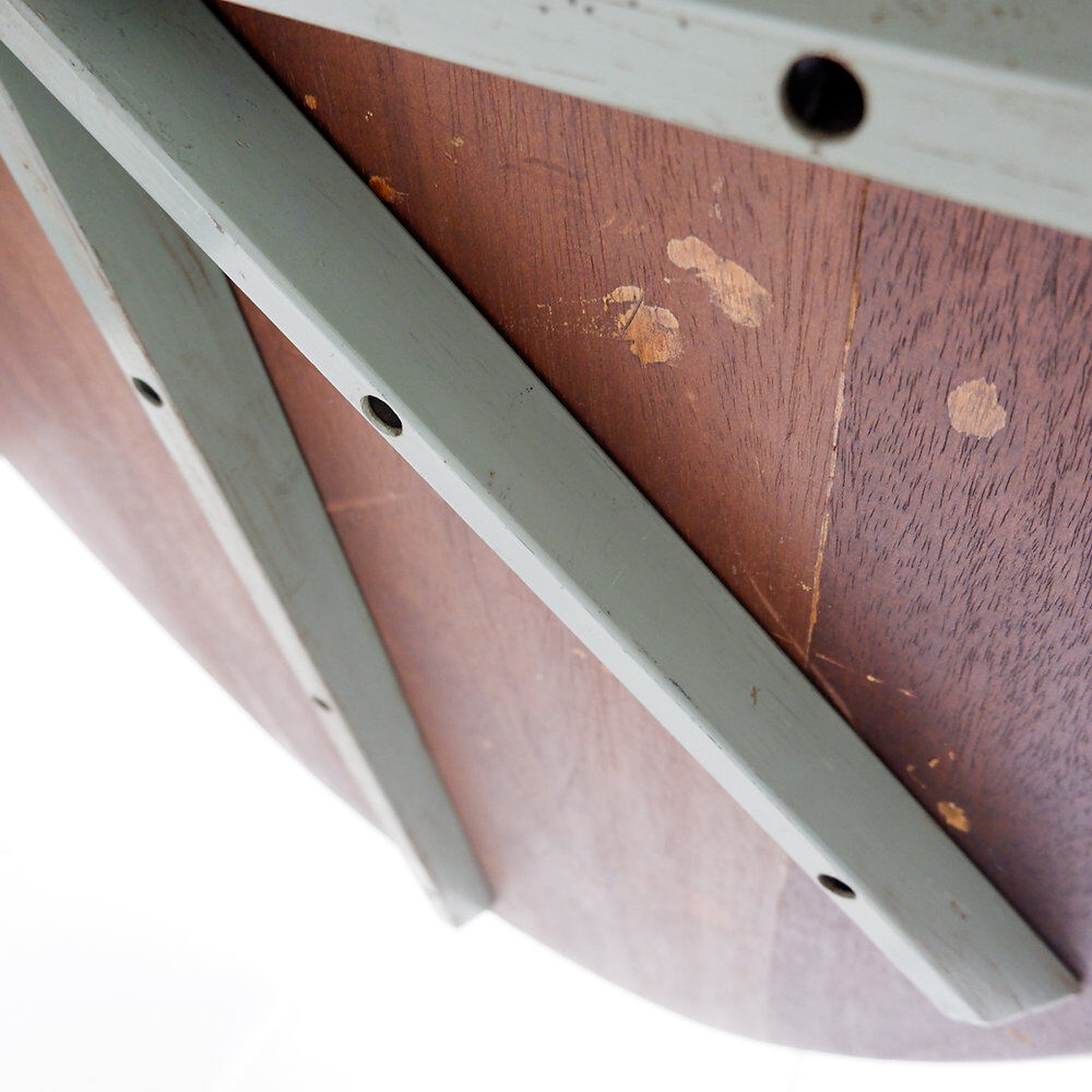 Star-shaped dining table with 6 branches by Arne Jacobsen for Fritz Hansen, 1970s.