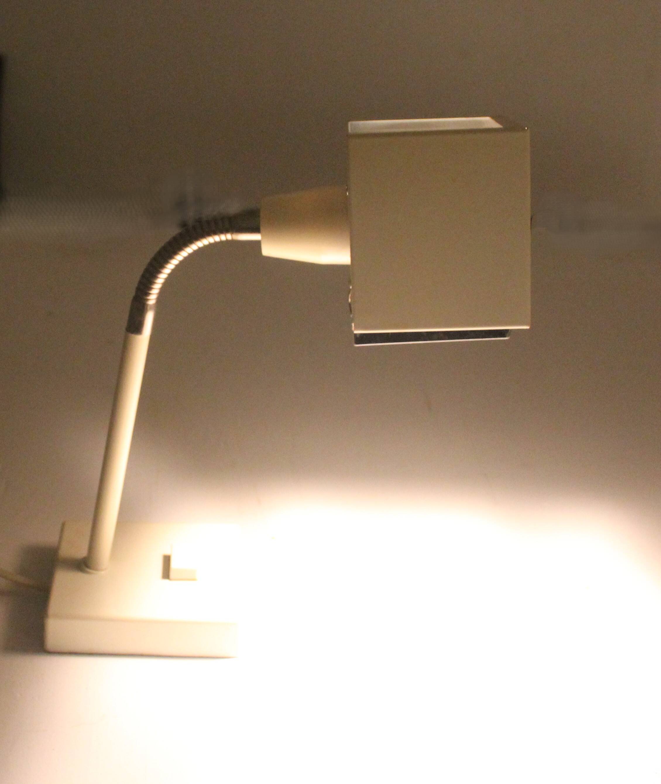 Lampe de table scandinave Kuben par Björn Svensson pour Elidus, années 1970