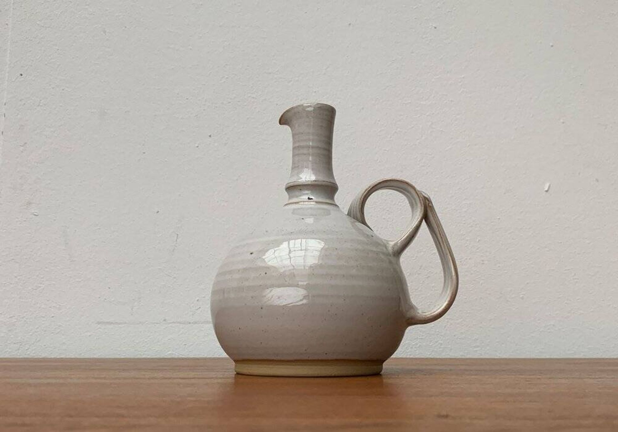 Mid-century Icelandic ceramic carafe by Sigurdar Haukssonar for Handunnid Pottery Iceland, 1960s.