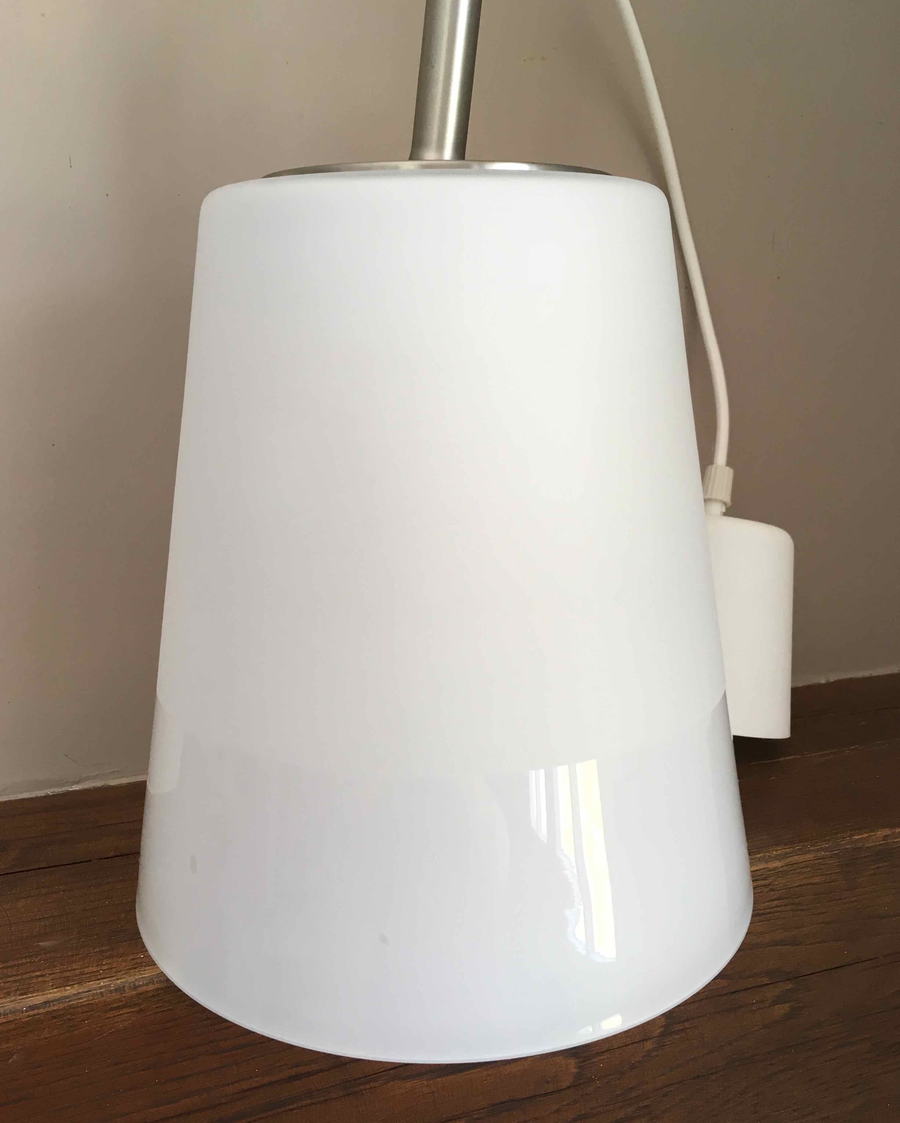 Opaline suspension and brushed steel