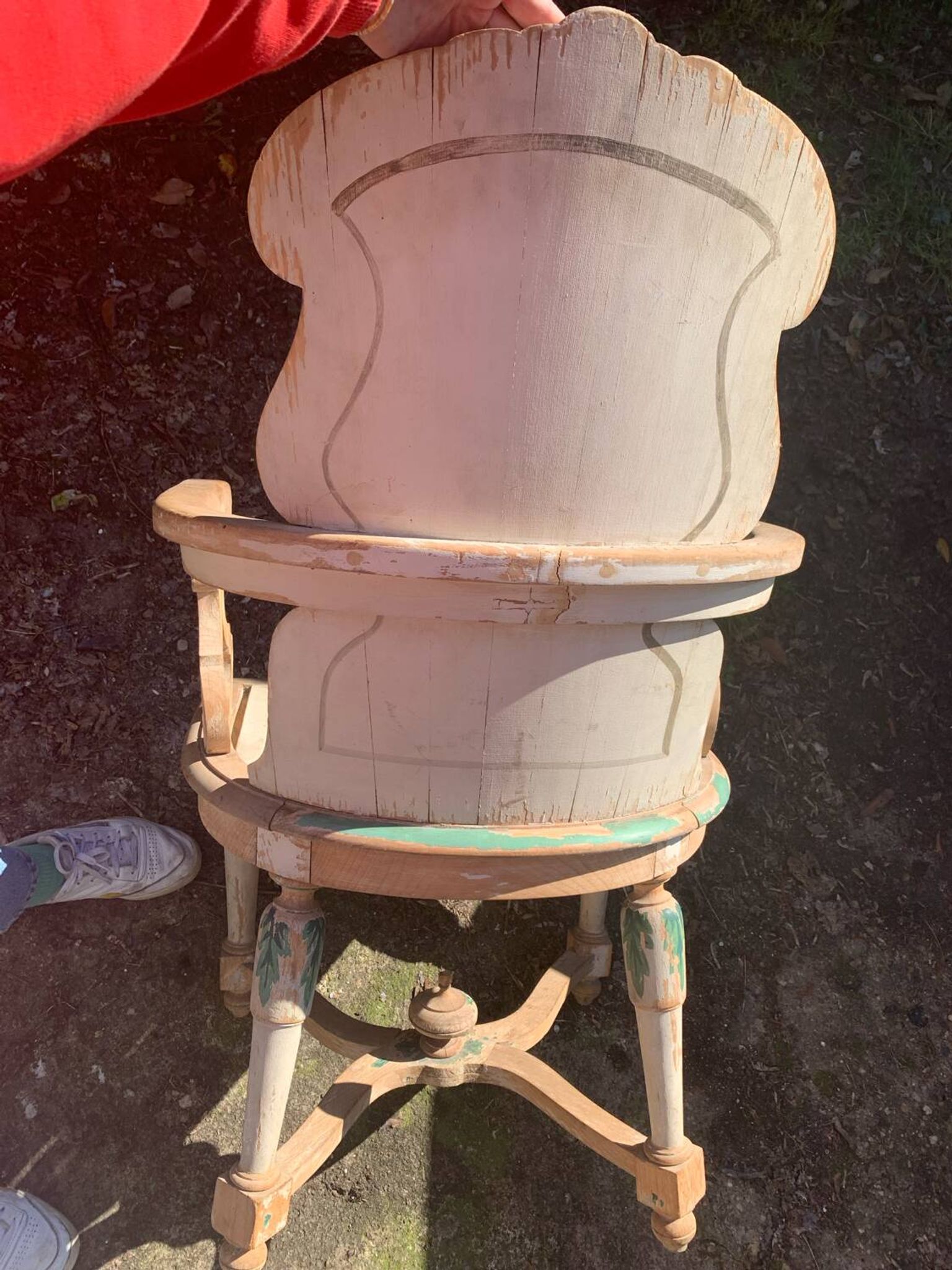 Painted wooden stretcher chair
