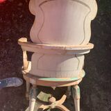 Fauteuil à entretoise en bois peint