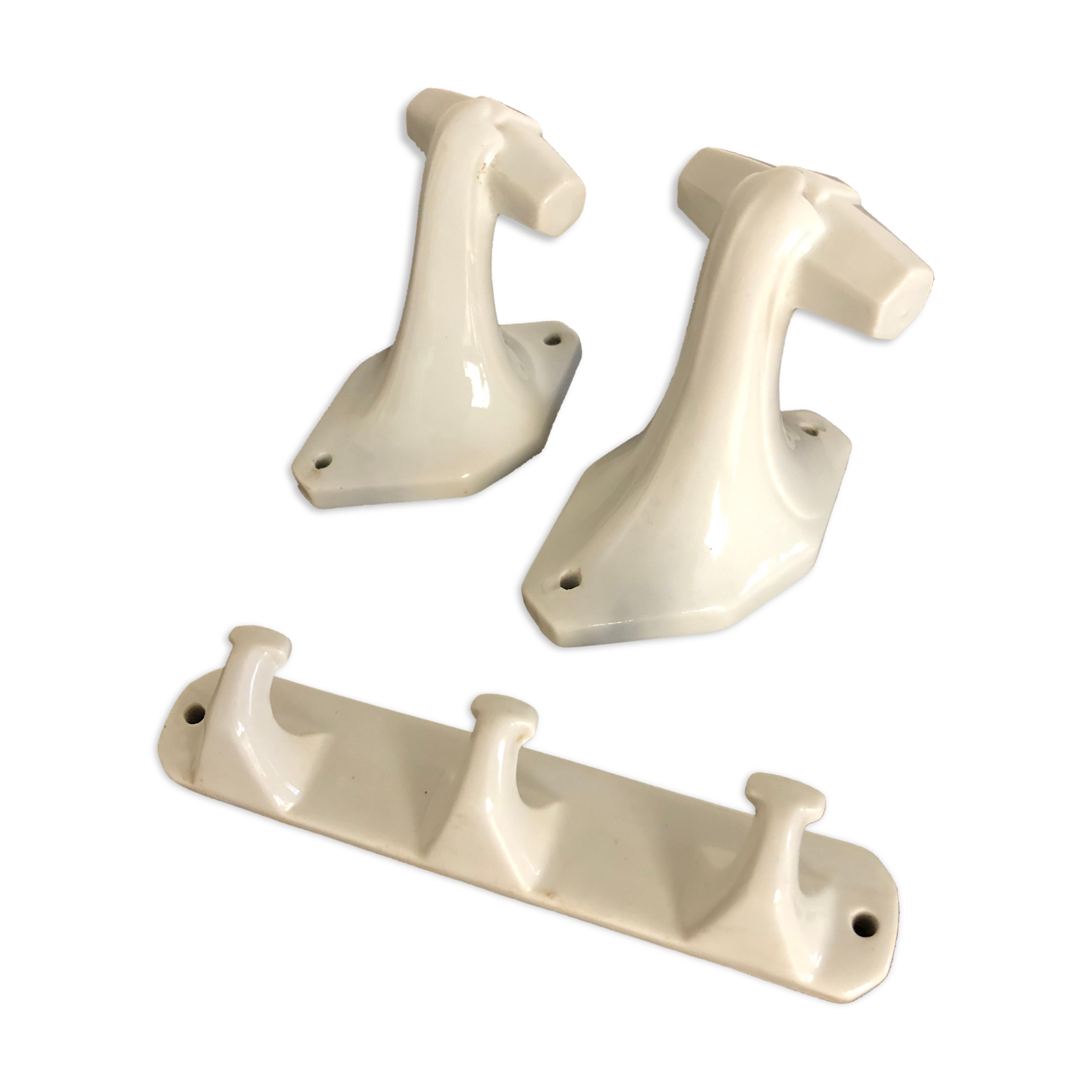 Set of 3 porcelain hooks, bathroom, art deco