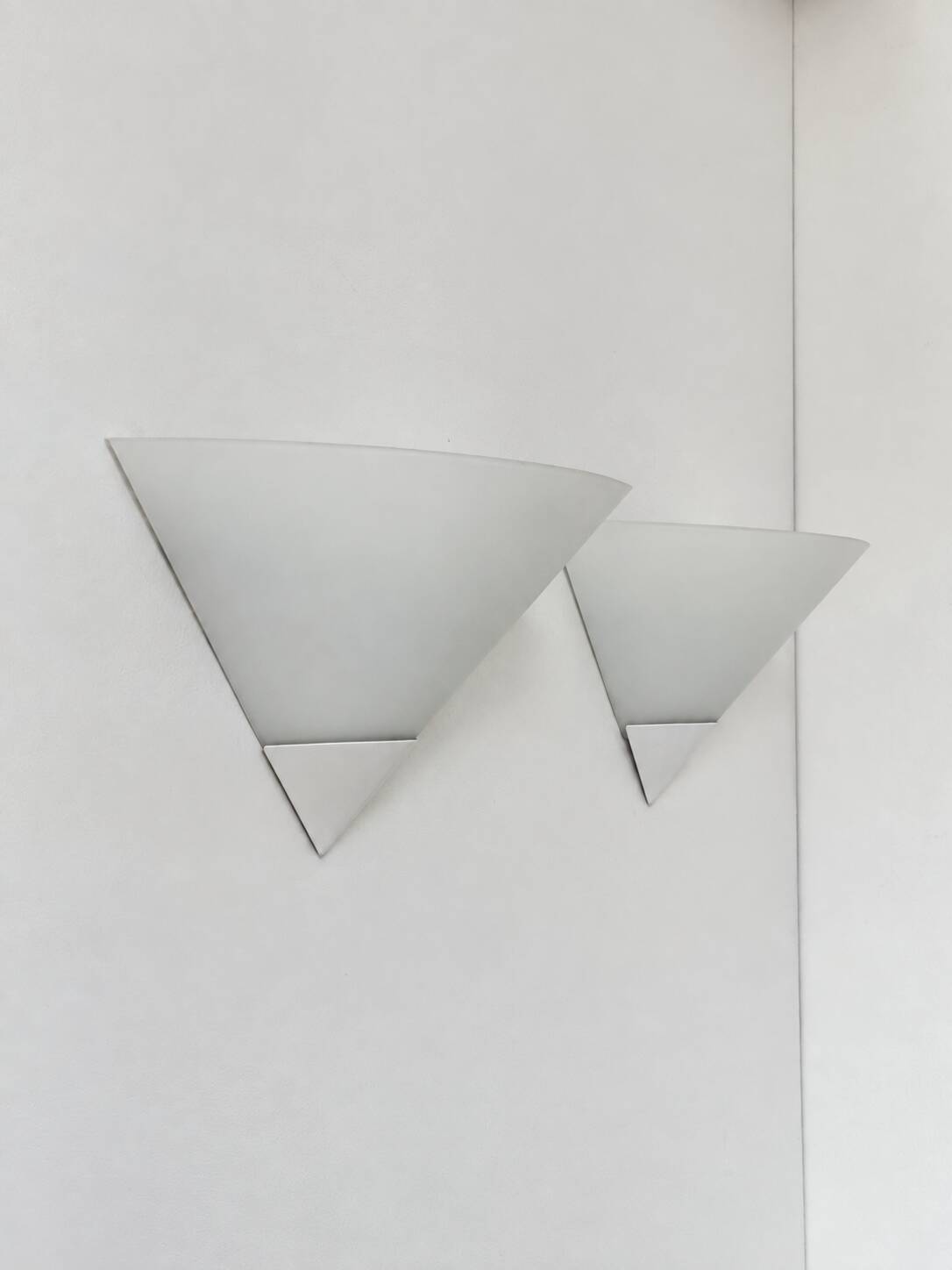Pair of vintage wall lights in glass and white lacquered metal, Limburg, Germany 70s